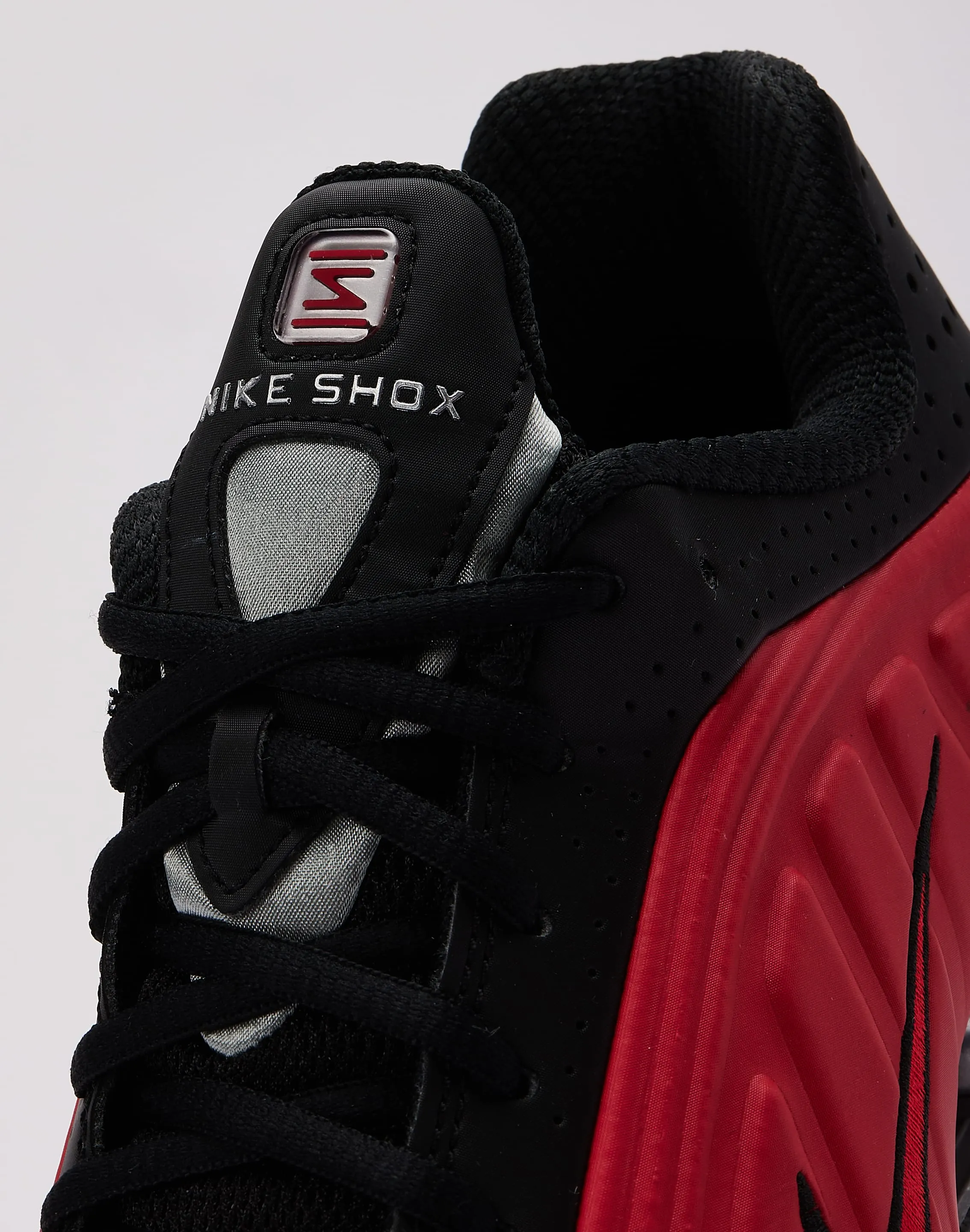 Soul Walk Nike Shox R4