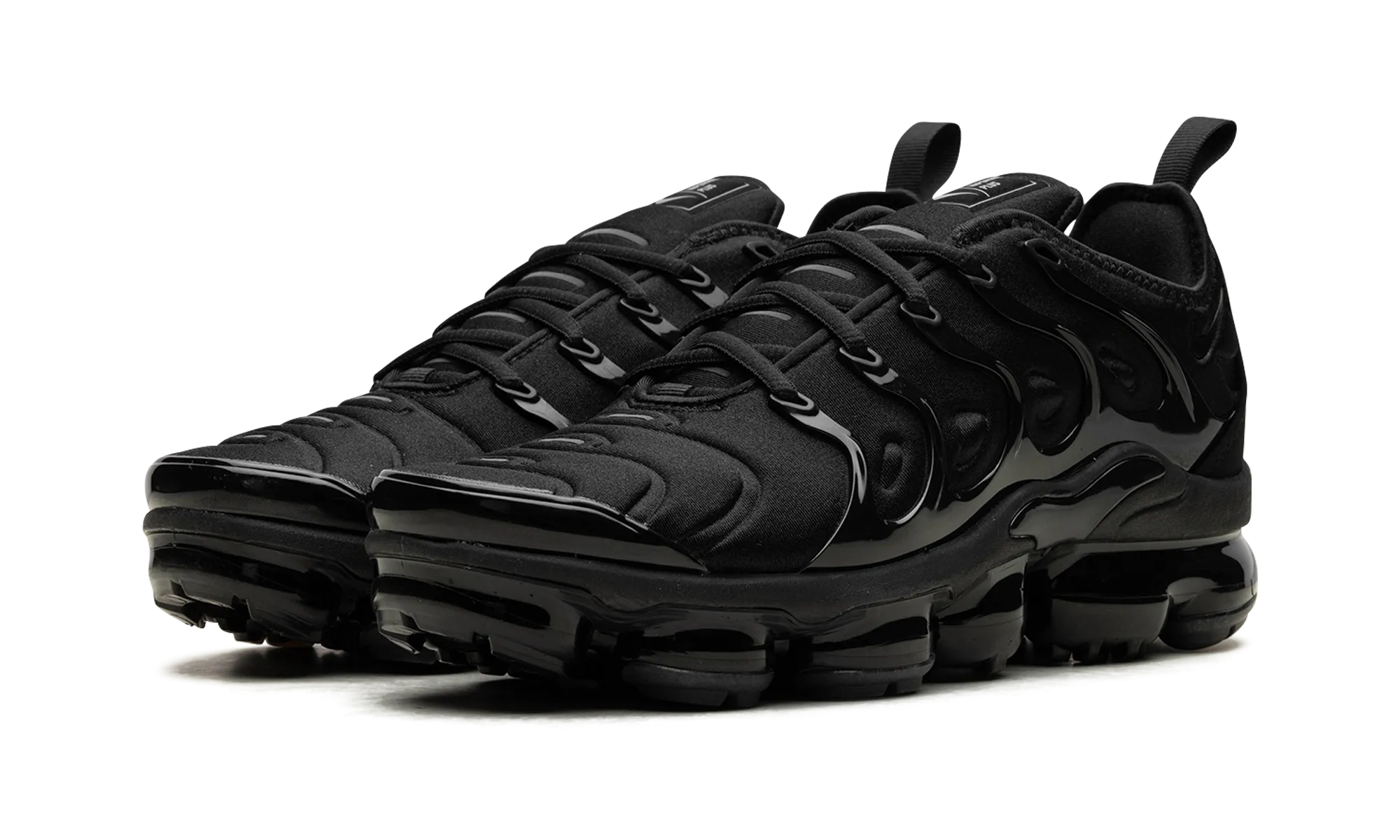 Air Vapormax Plus "Triple Black" Flexibility - improving