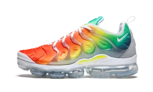 wind - resistant running shoes pin - decorated running shoes Air Vapormax Plus
