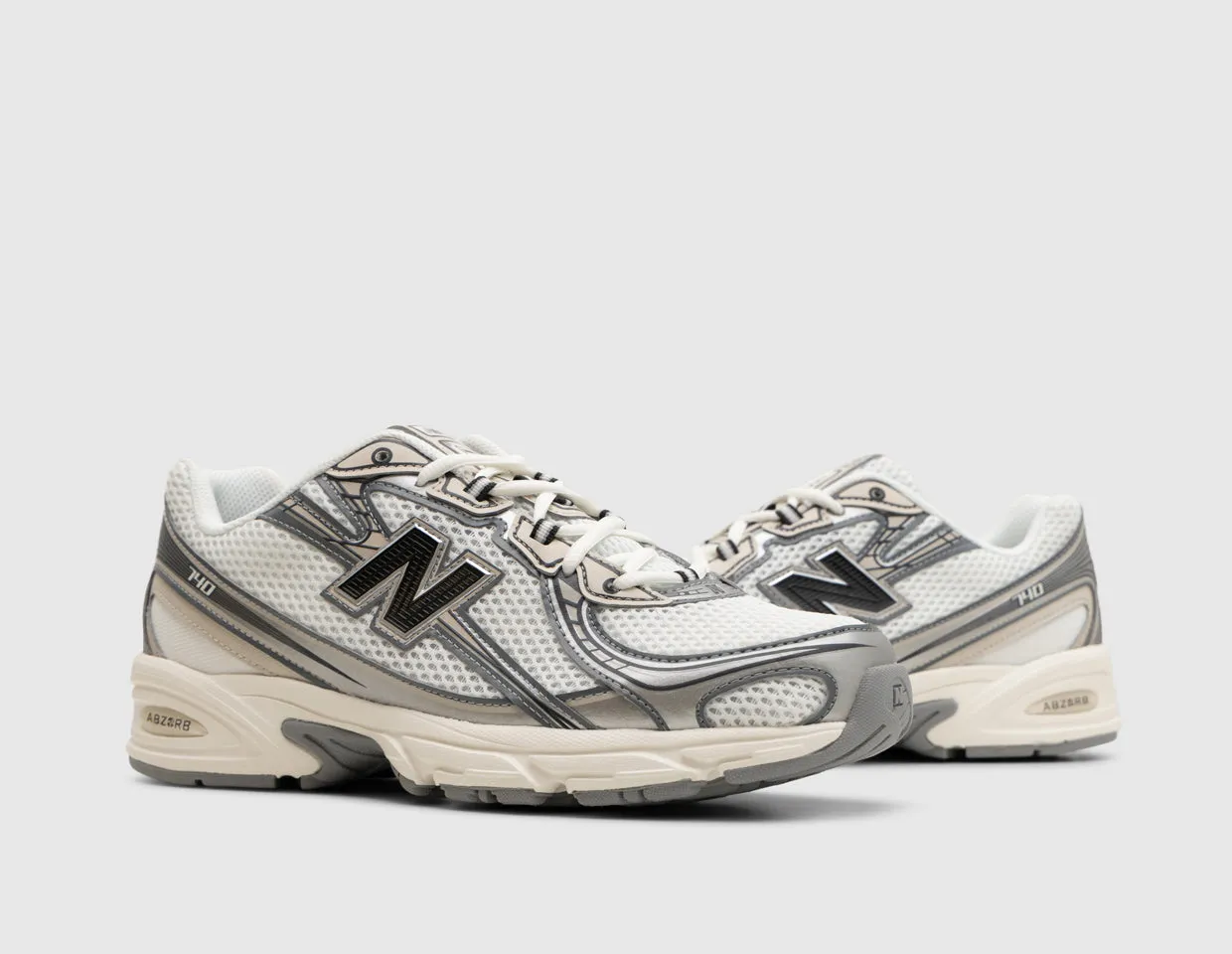 New Balance 740 Linen / Timberwolf Comfort Pad Impact-absorbing design