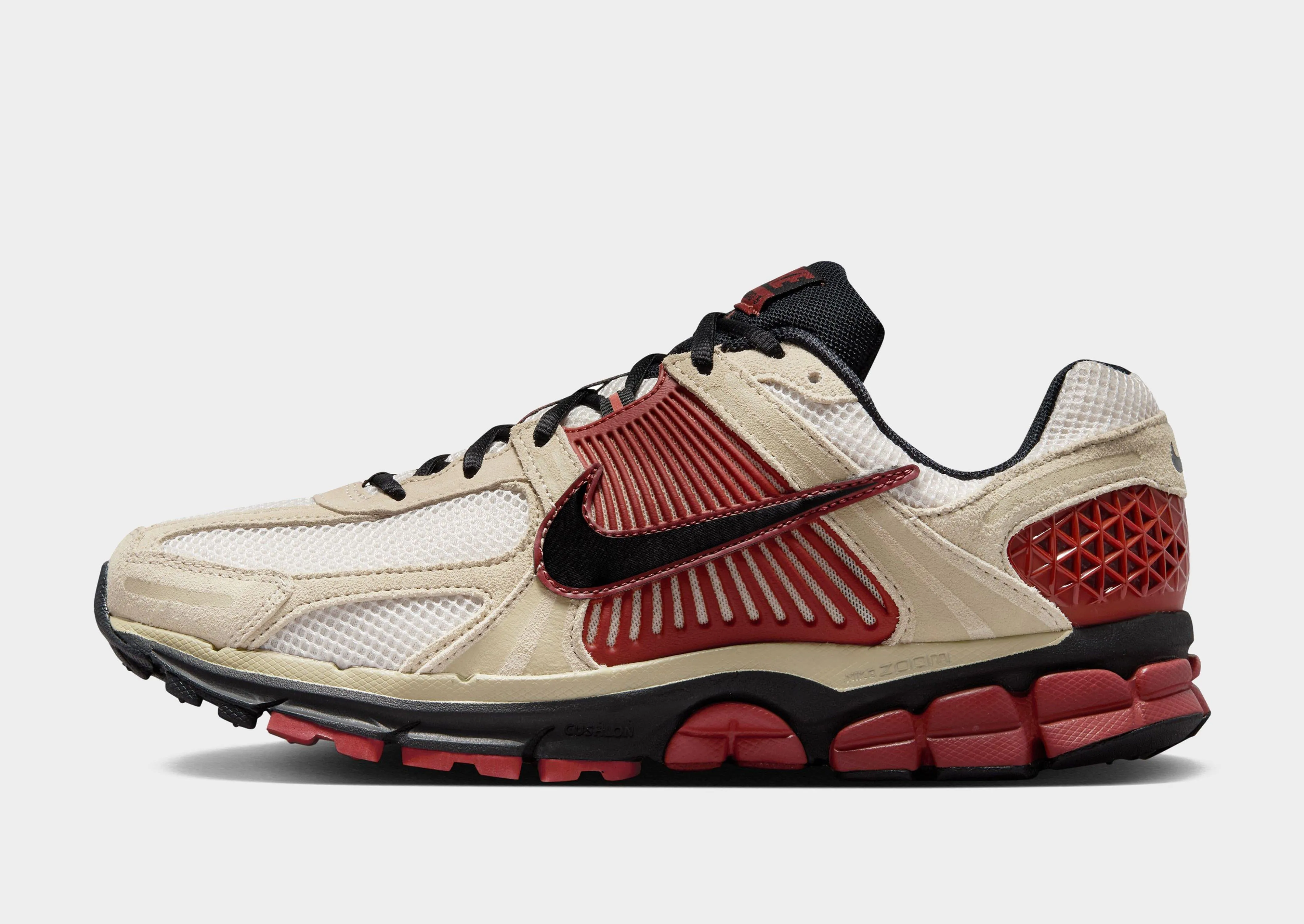 Zoom Vomero 5 running shoes for men in their 40s