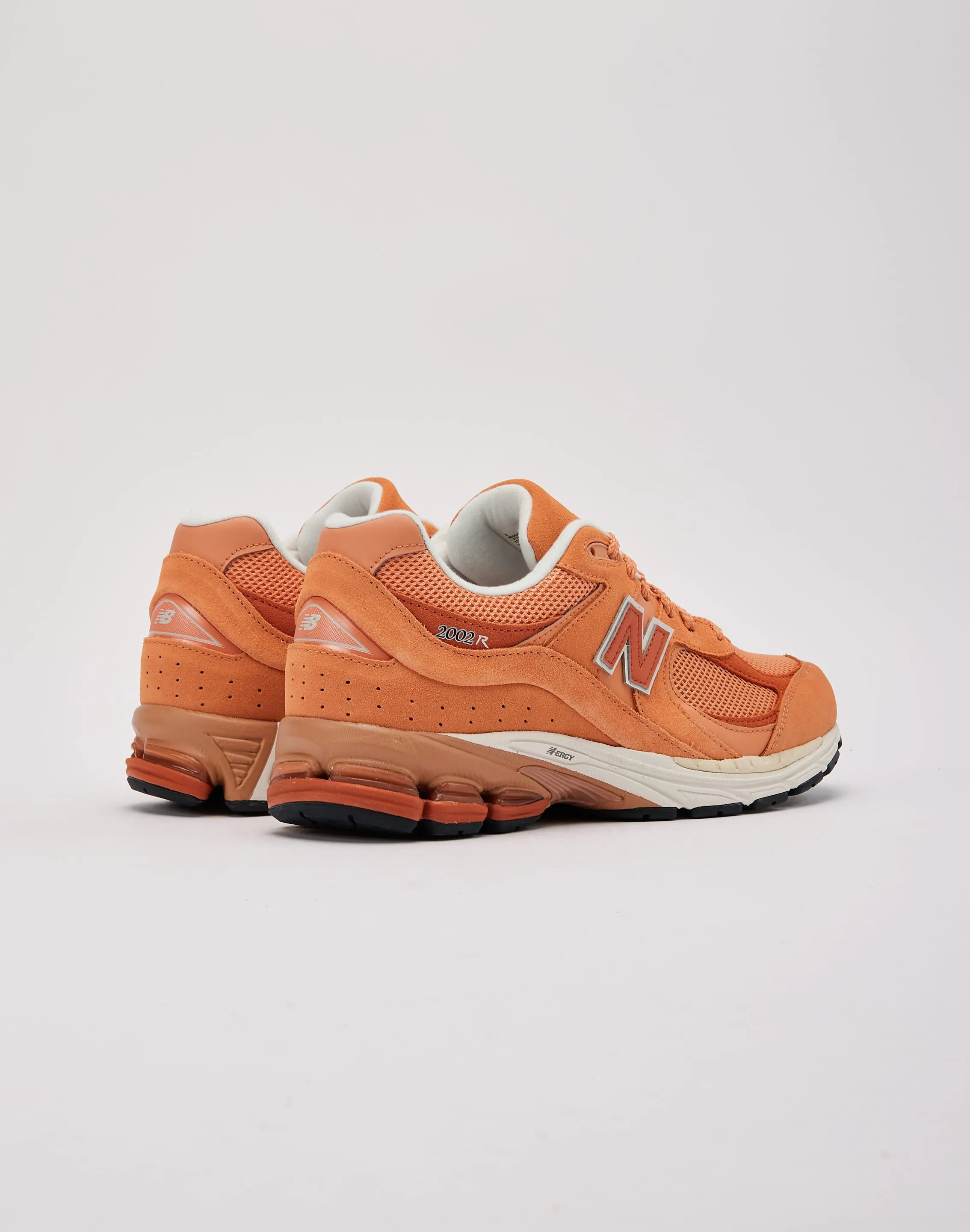 Picnic Easy Firm Ground New Balance 2002R