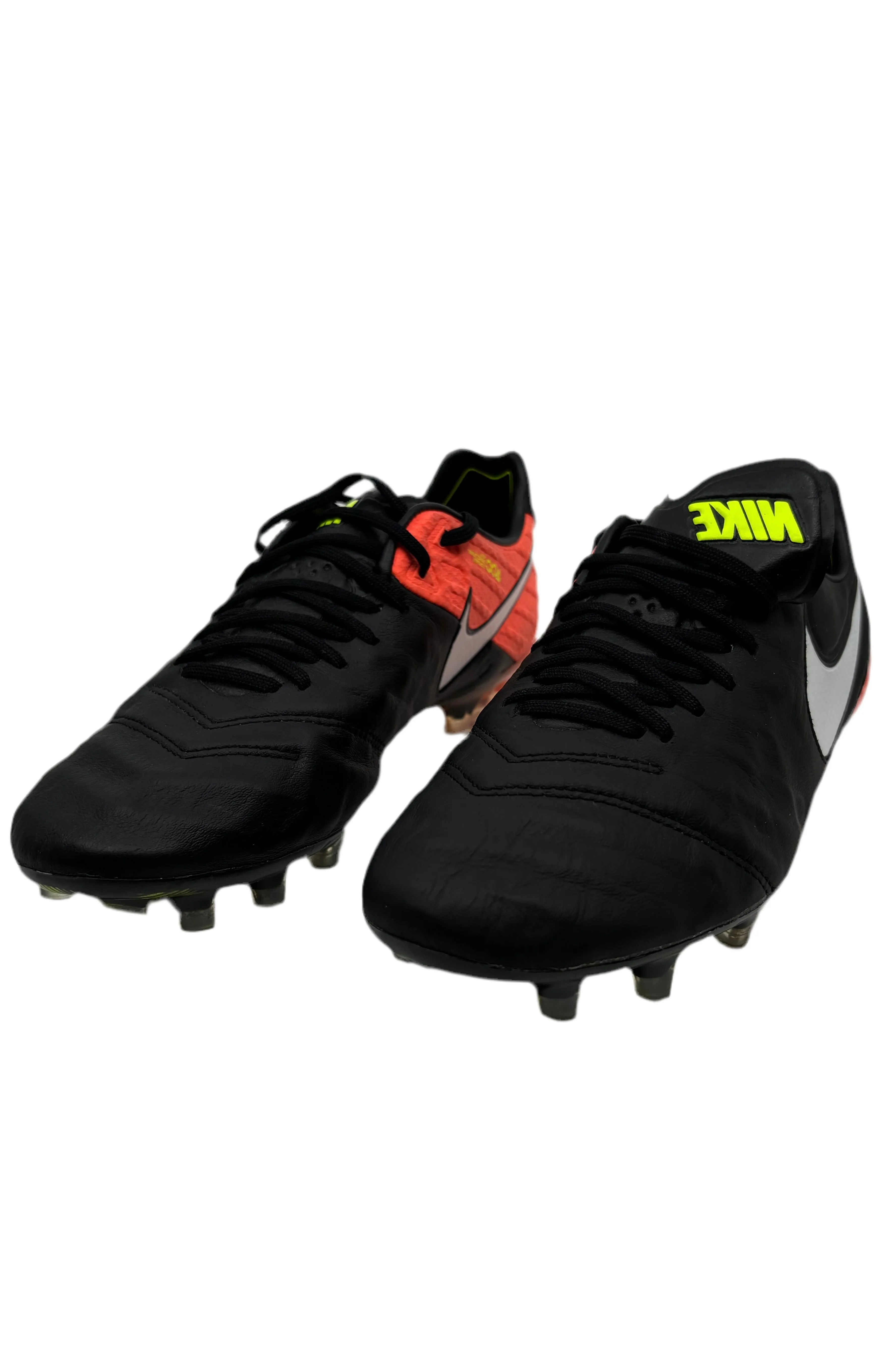 Nike Tiempo Legend 7 - Size 40,5 Ergonomic Build Foot Support