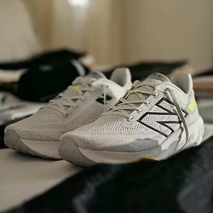 Mom Fit Travel Light New Balance Men'S Fresh Foam X 1080V13 Grey Shoes