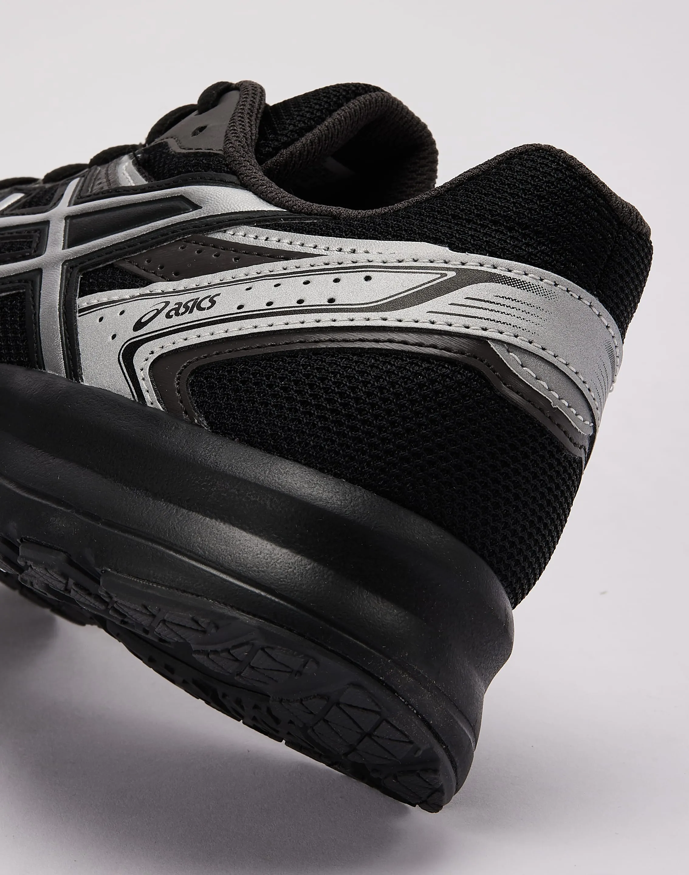 Comfortable Asics JOG 100S