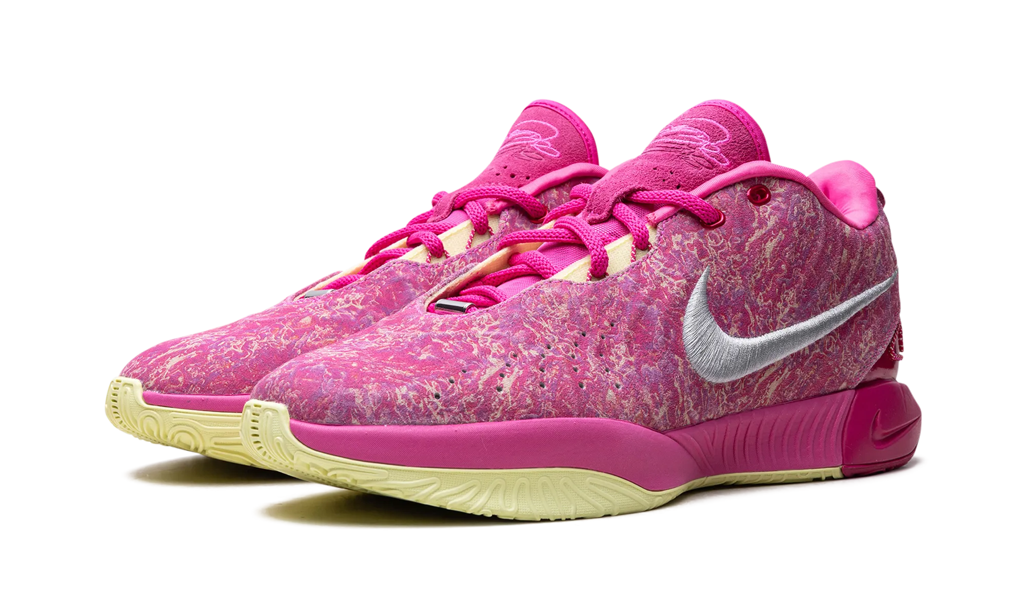 LeBron 21 "The World Is Your Oyster" Ventilated
