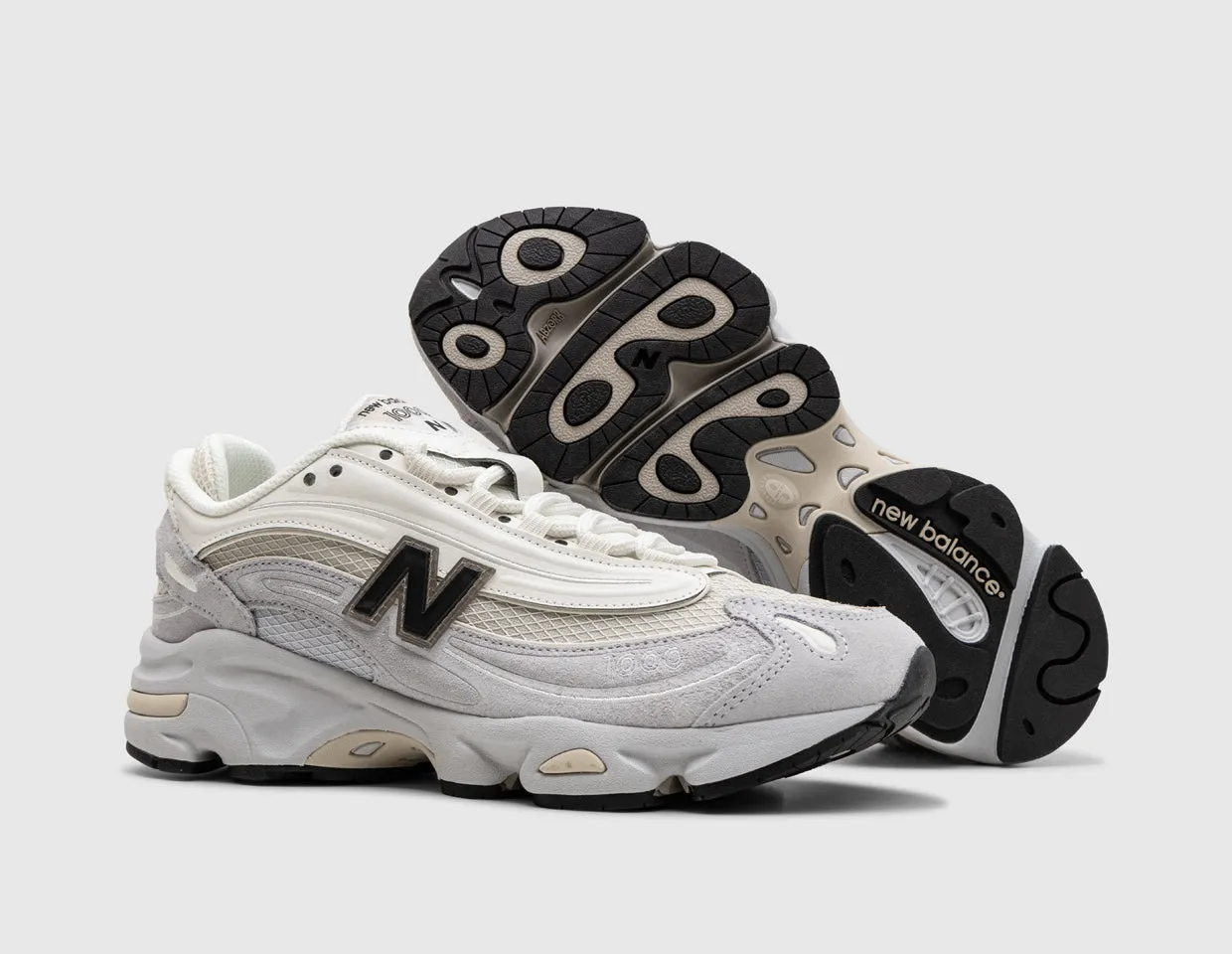 Speed Movement New Balance M1000 Pearl / Black