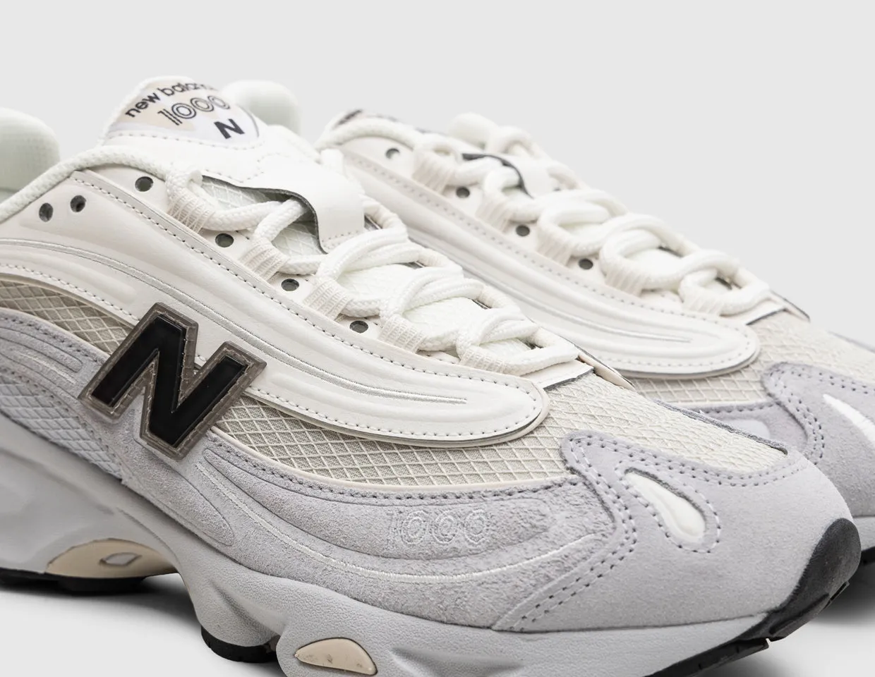 Abrasion Resistant Materials Stable Path New Balance M1000 Pearl / Black