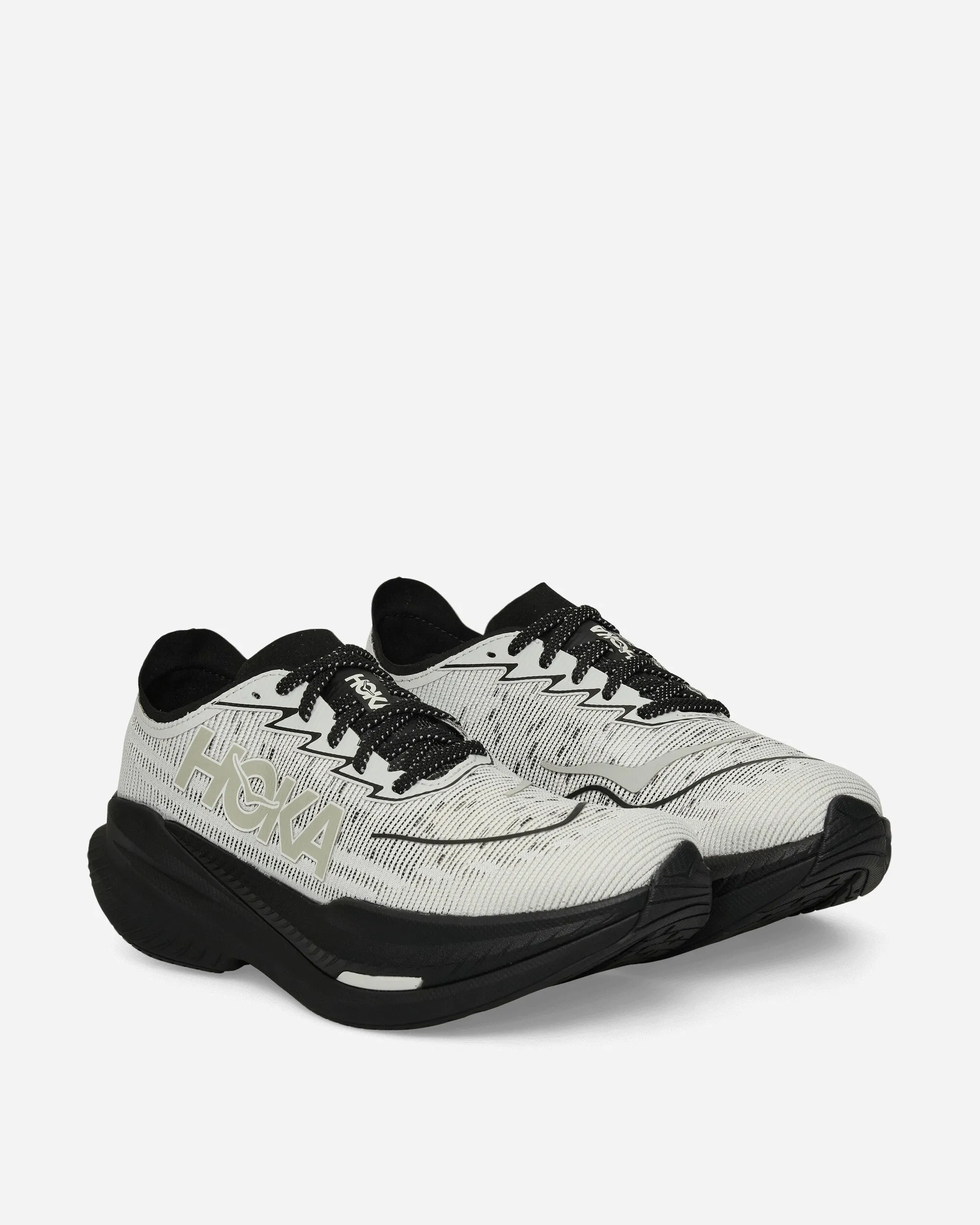 Mach X 2 Sneakers Black / Stardust Balanced Frame