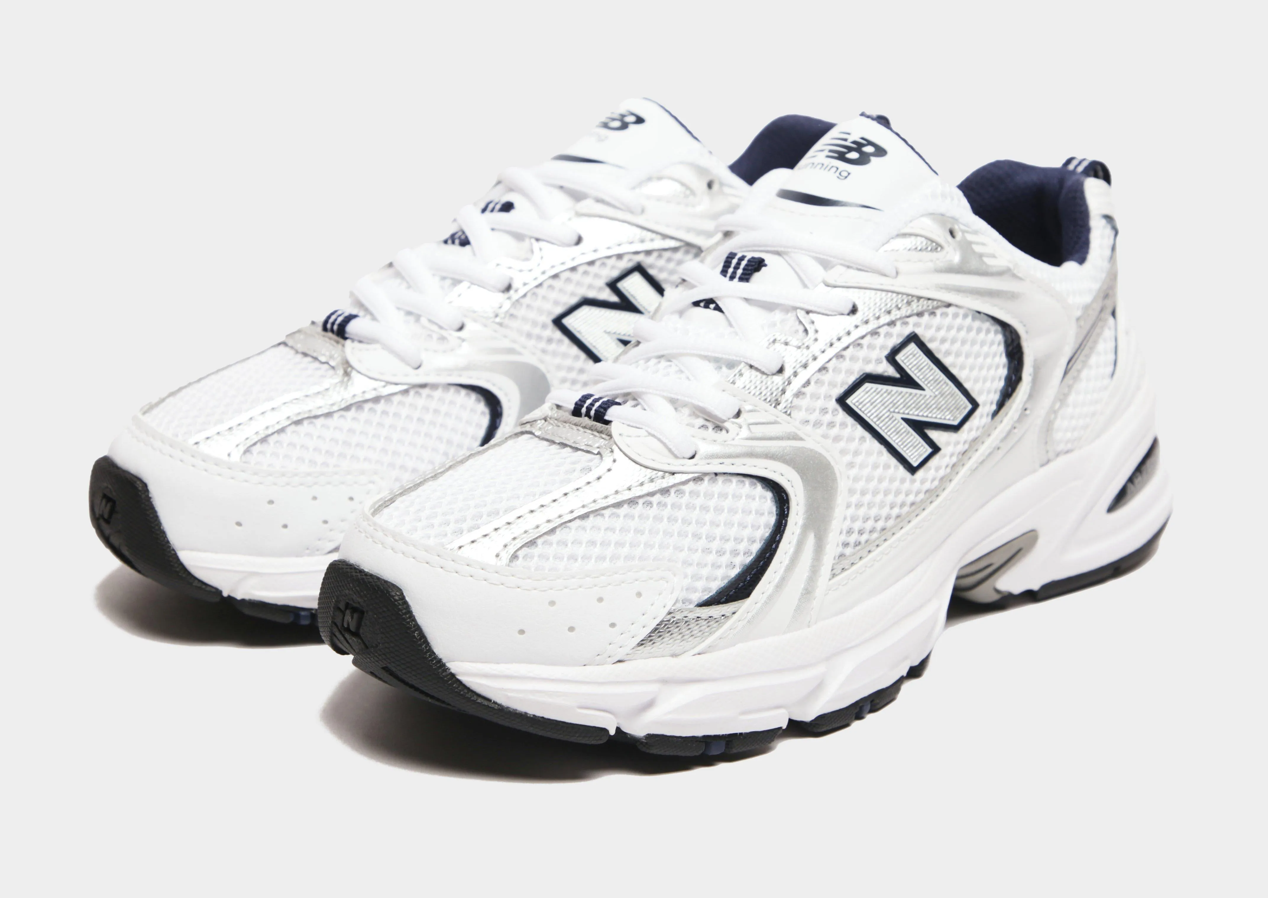 Quick Dry Fabric High Rebound Midsole 530