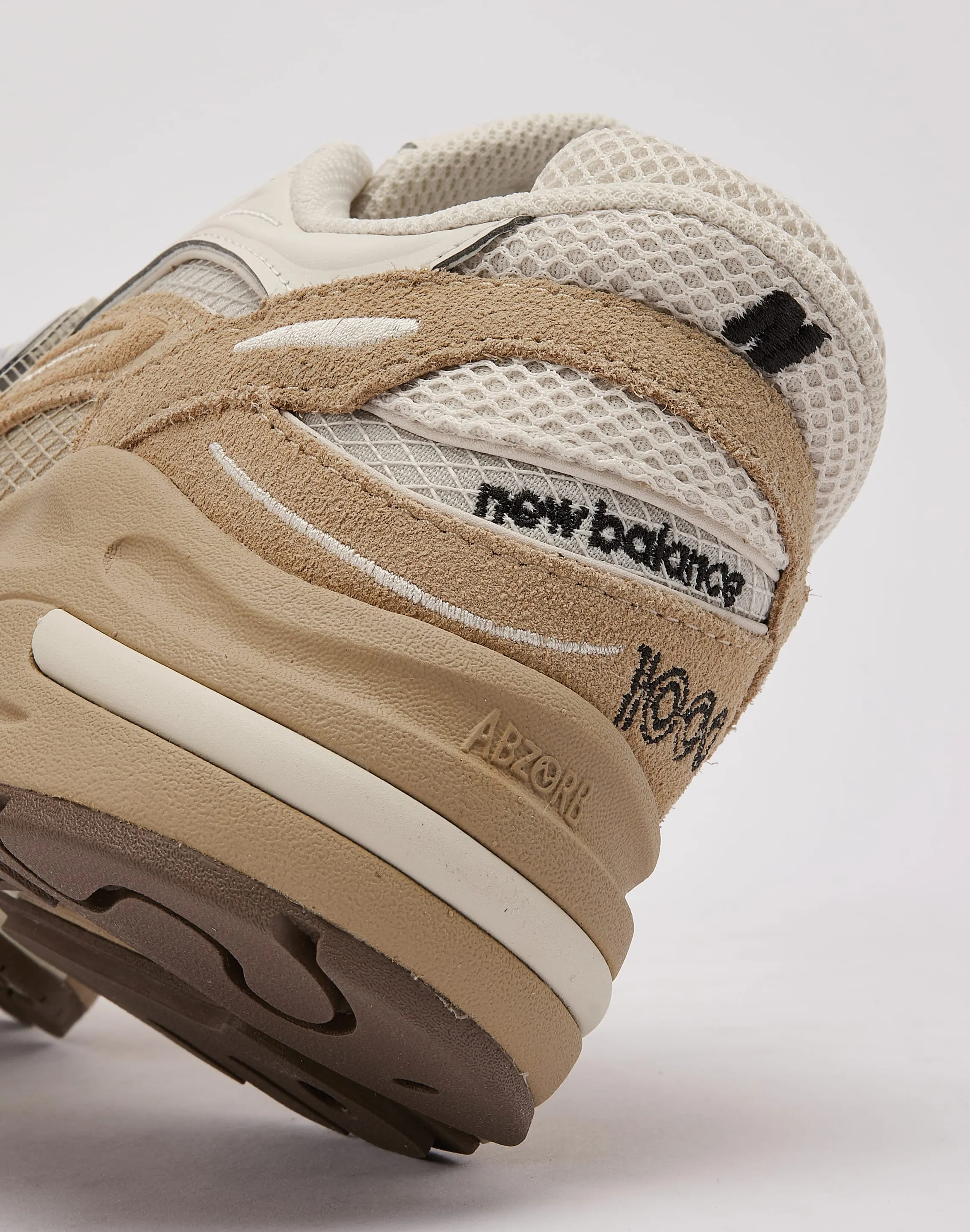 New Balance 1000 Heel Safe Sand Move