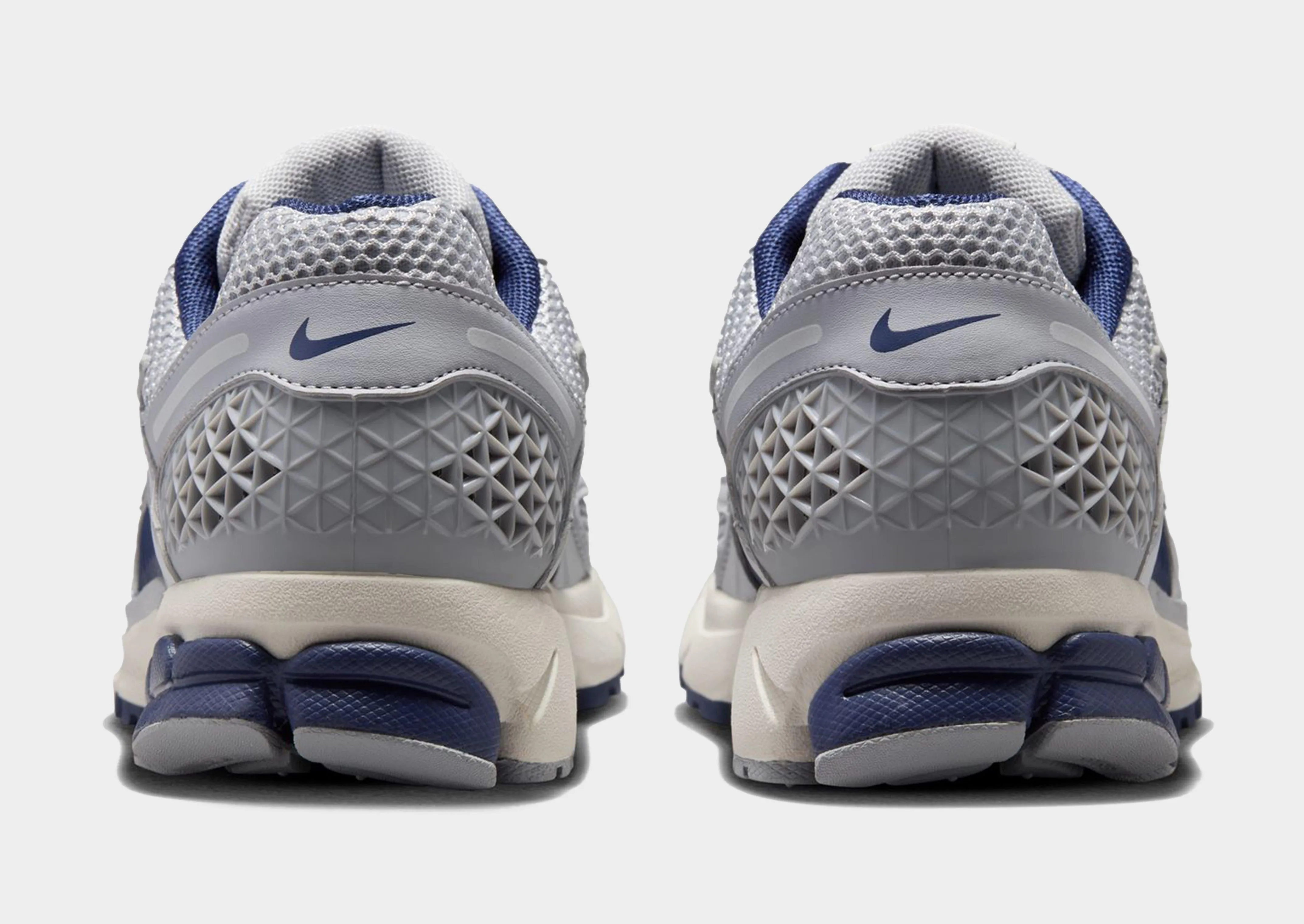 Zoom Vomero 5 Mobility - improving shock - absorbing rubber shoes
