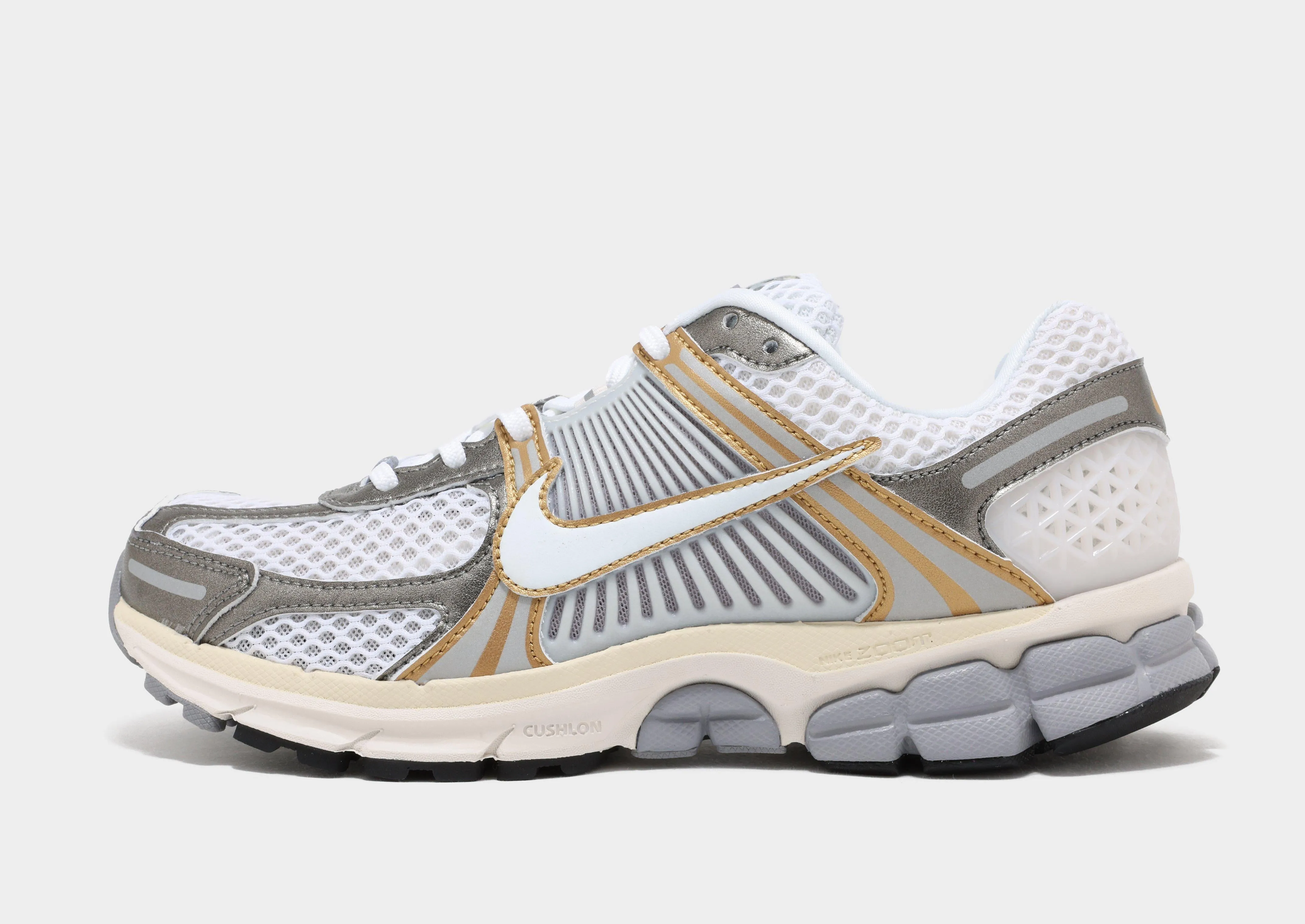 running for team building premium running gear Zoom Vomero 5