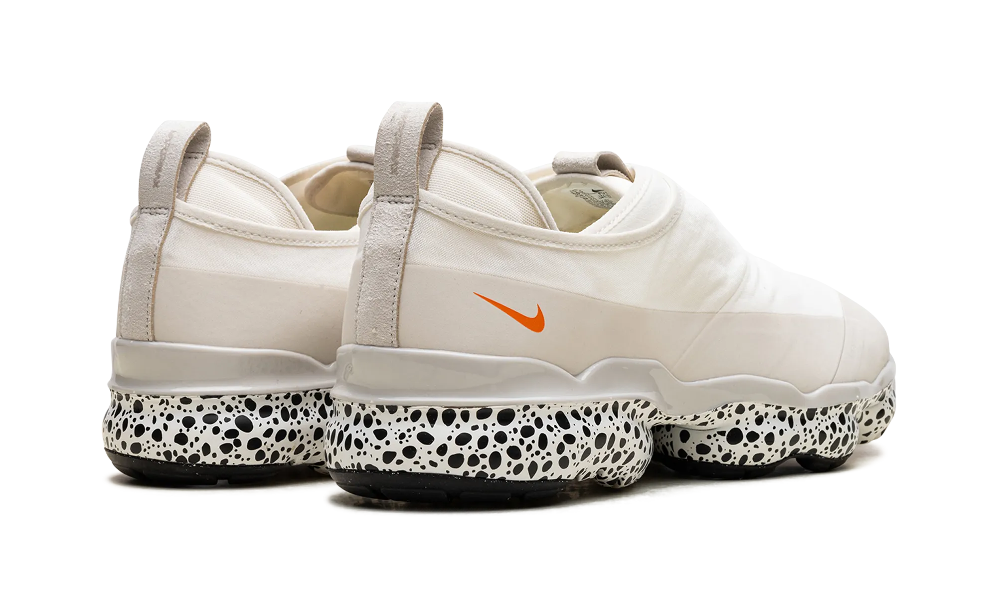 VaporMax Moc Roam "Electric Pack" running in soft tracks shoes