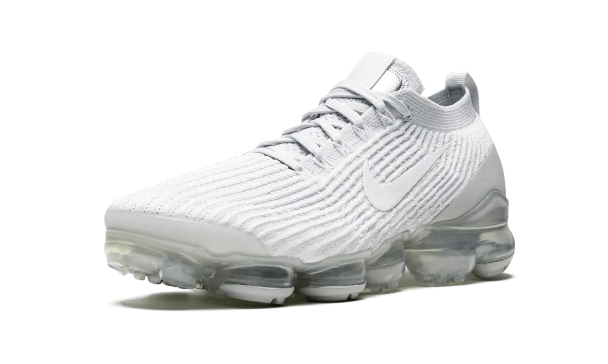 Air Vapormax Flyknit 3 "Pure Platinum" Foot Landing