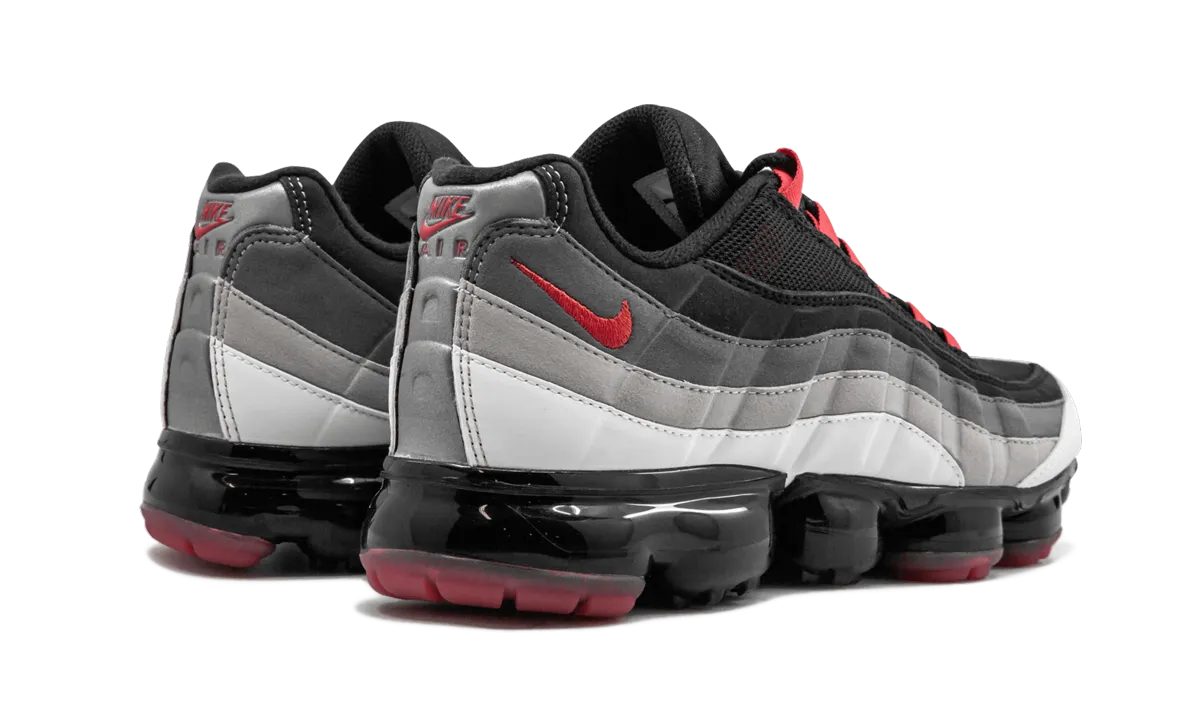 Visible features high - end shoe cost Air Vapormax '95 "Solar"