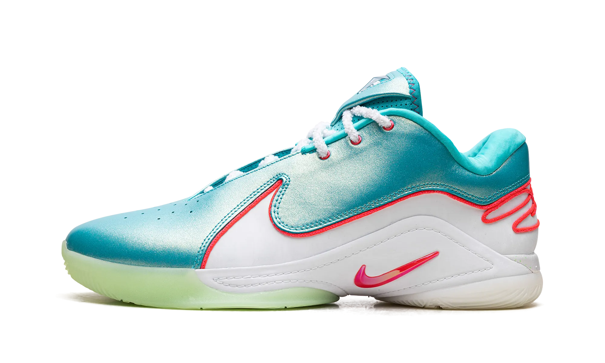 Winter Grip LeBron 22 "Christmas"