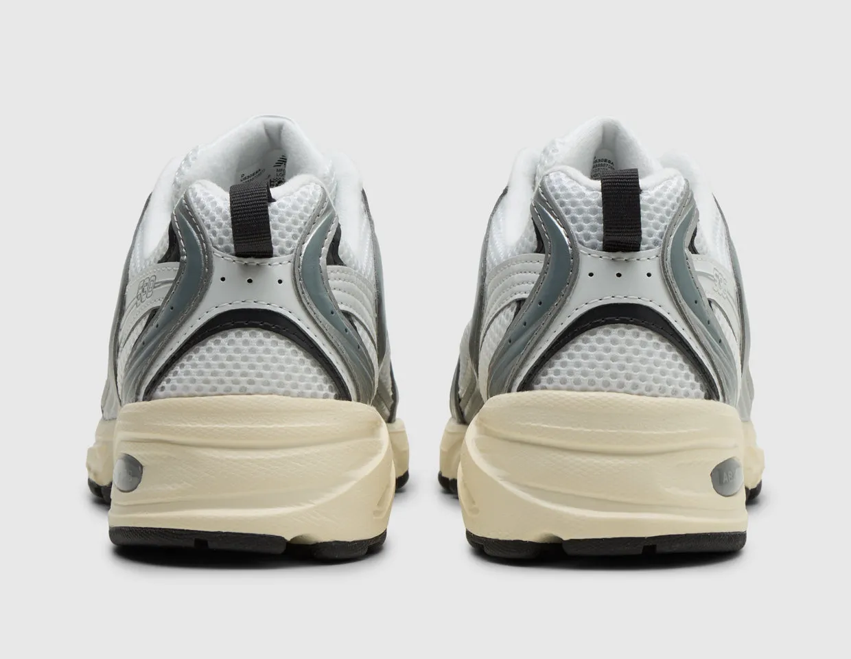 Long Time Wear New Balance 530 Silver Metallic / Black Cement
