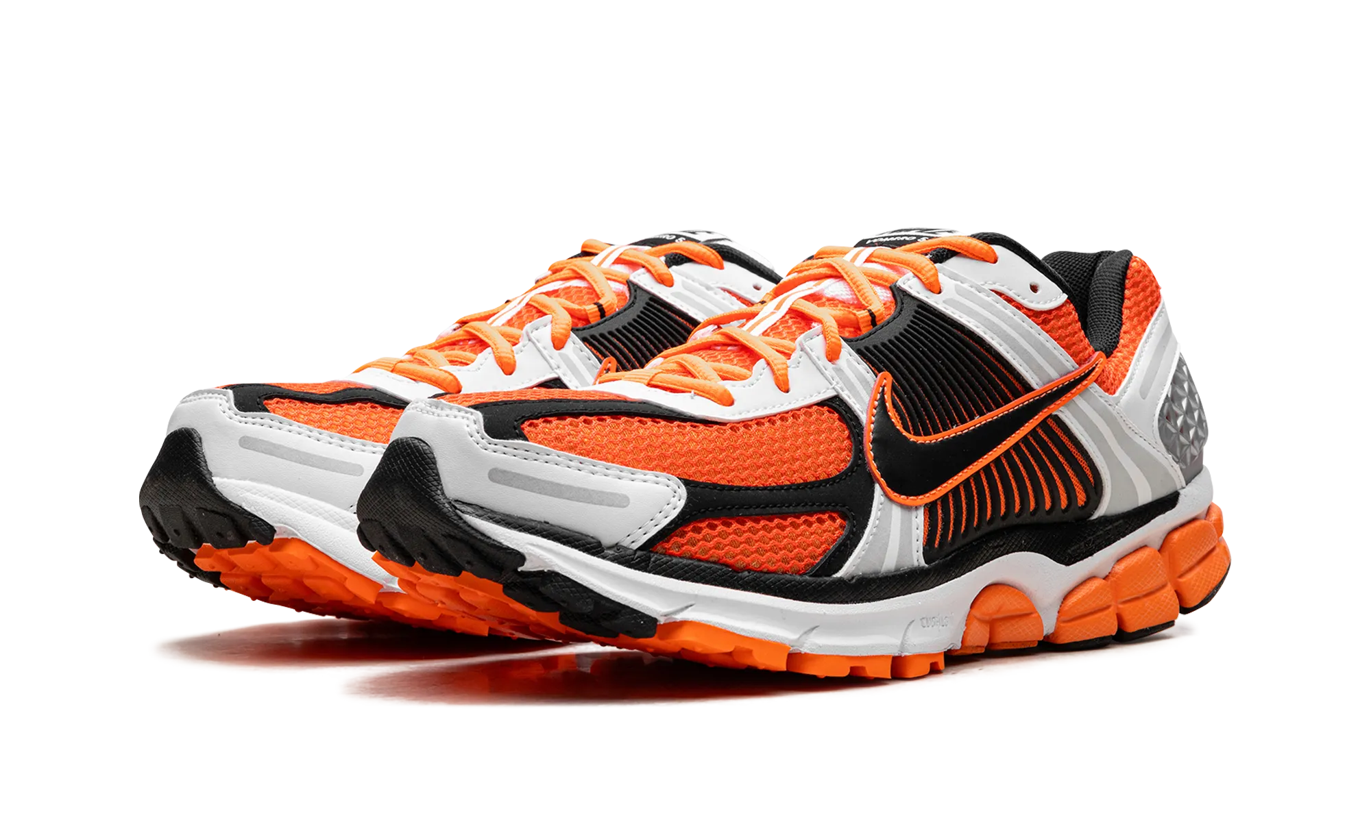 walking shoes Zoom Vomero 5 "Total Orange"