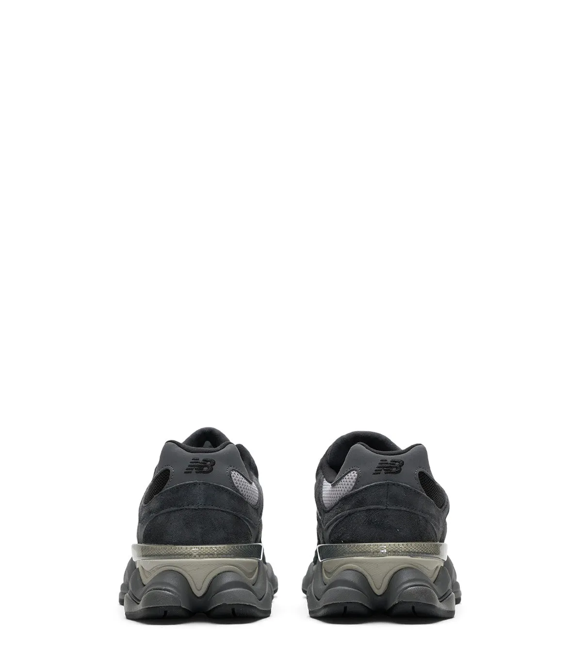 Flattering Fit ClassicDesign New Balance 9060 Black