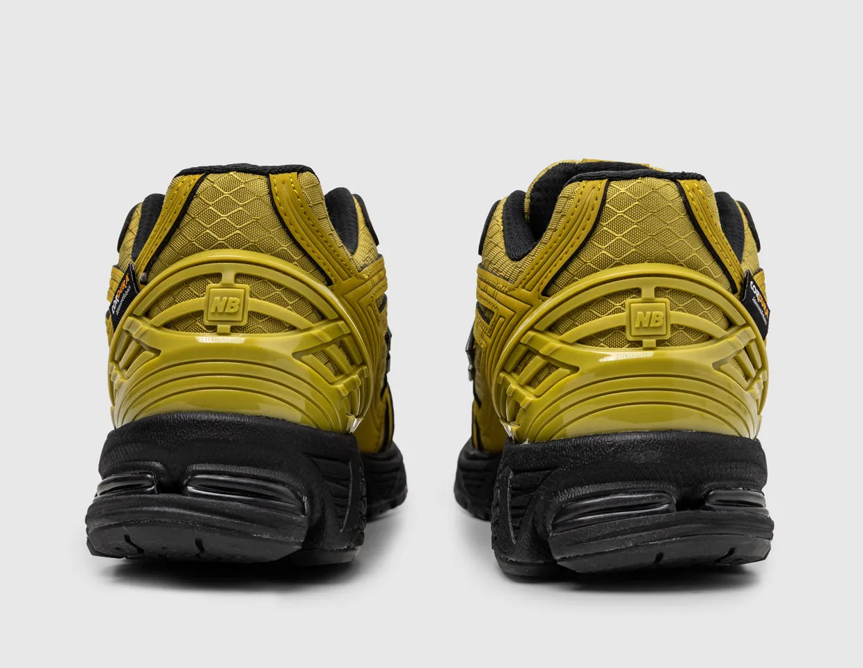 Padded Power New Balance M1906 Cordura Marshland / Black