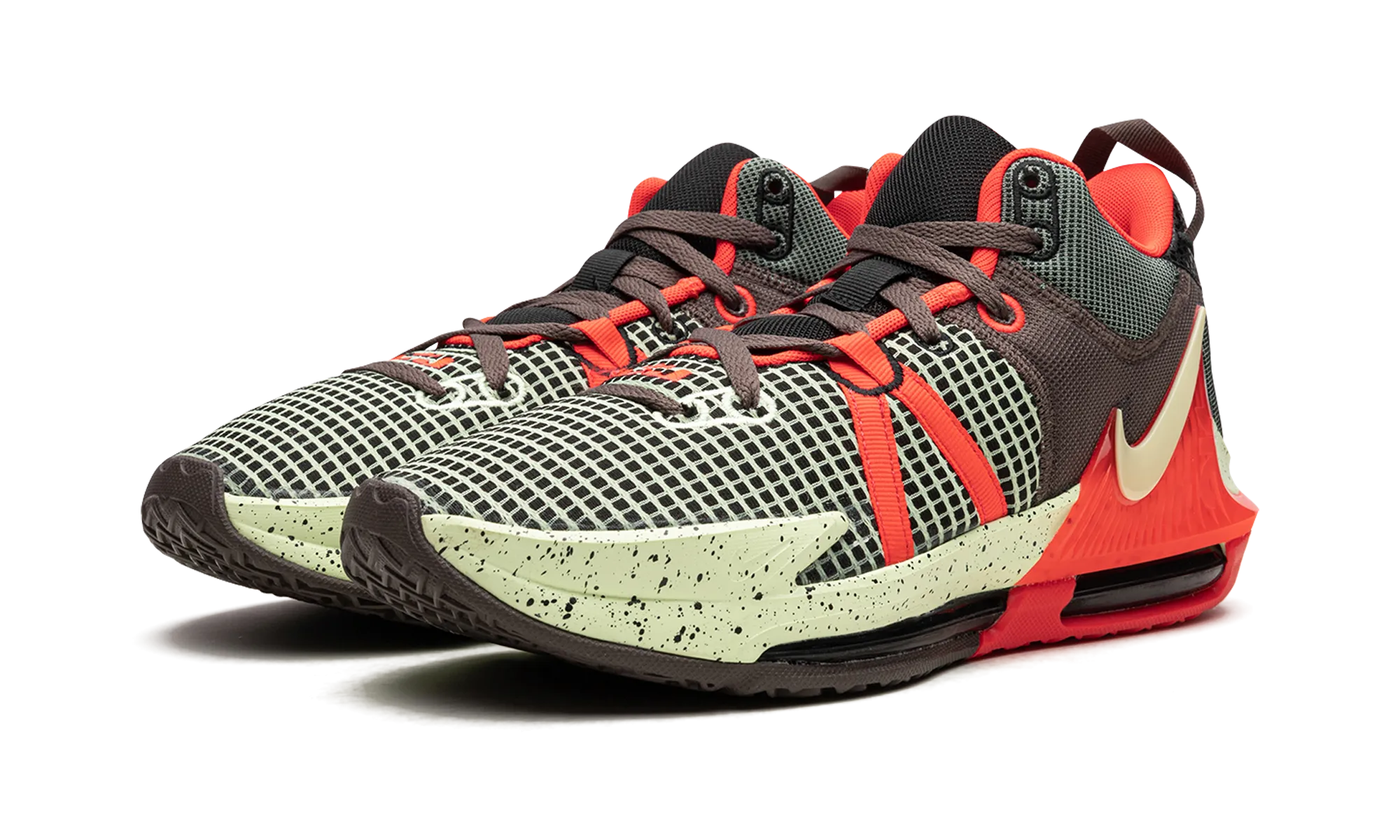 Reinforced Eyelet Durability Secure fit LeBron Witness VII "Alligator"