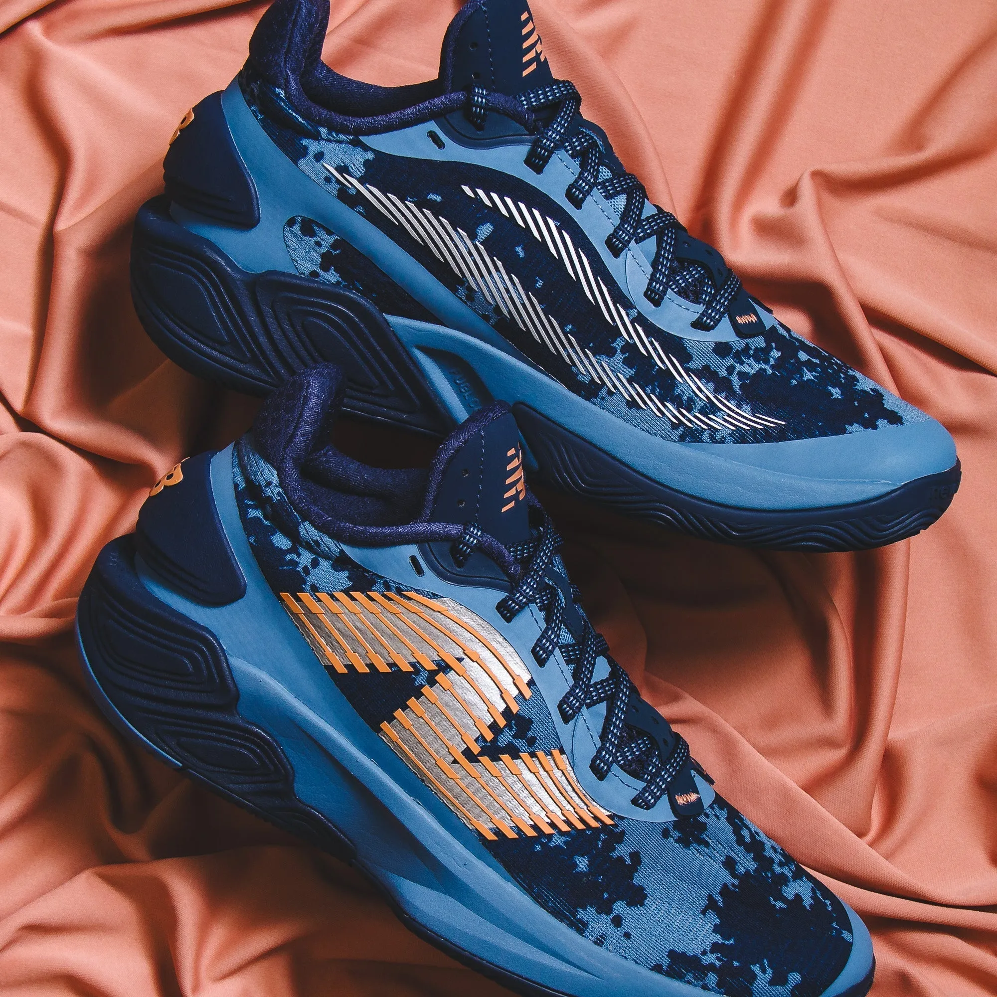 Every Scene New Balance Basketball Unisex TWO WXY V5 Navy BB2WYBT5