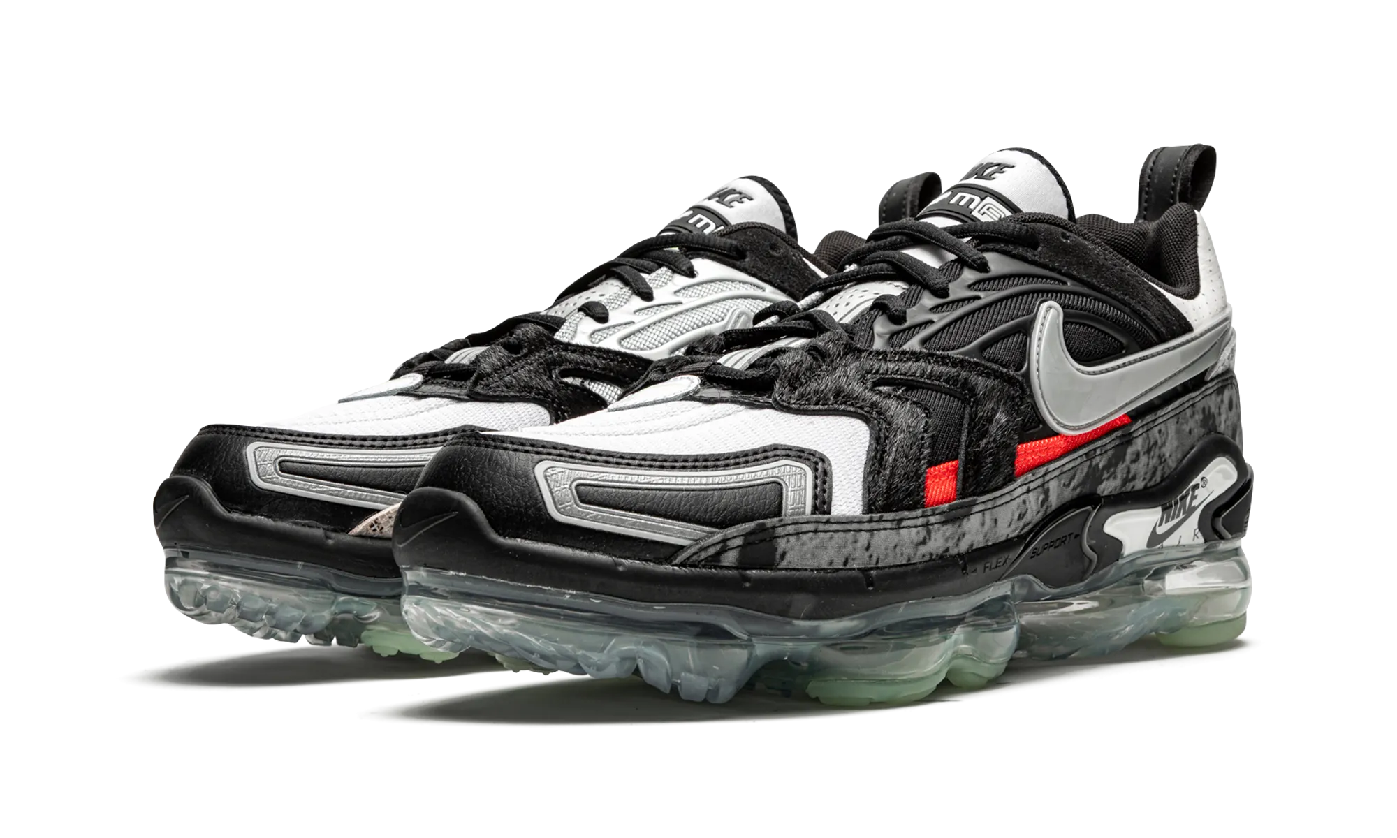 running in a boardwalk area shoes padded collar comfort Air Vapormax EVO NRG "Collector's Closet"