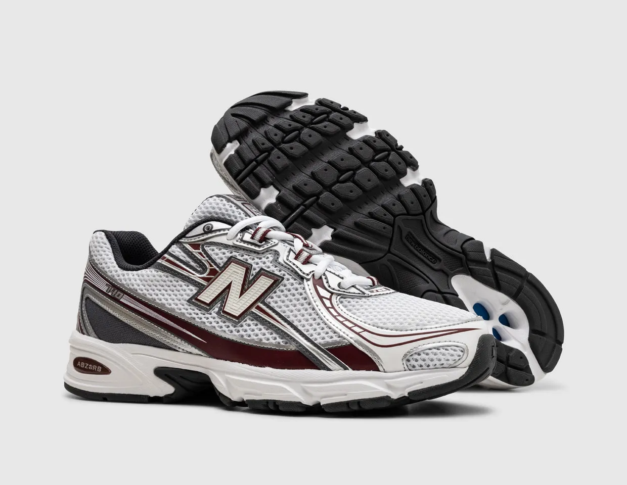 Secure lacing system Comfort Flex New Balance 740 Mercury Red / White