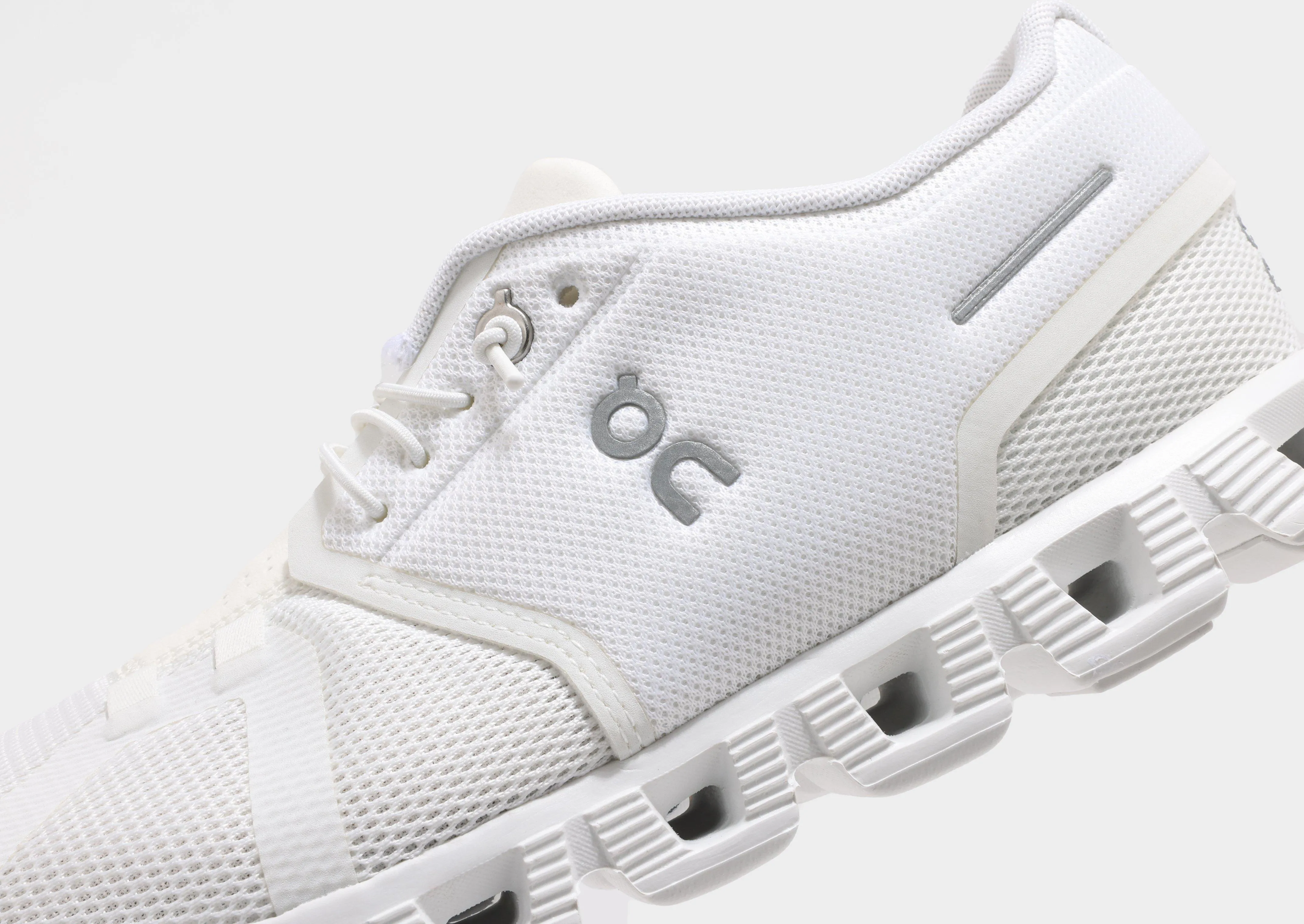 Abrasion Resistant Panels Structured sole Cloud 5