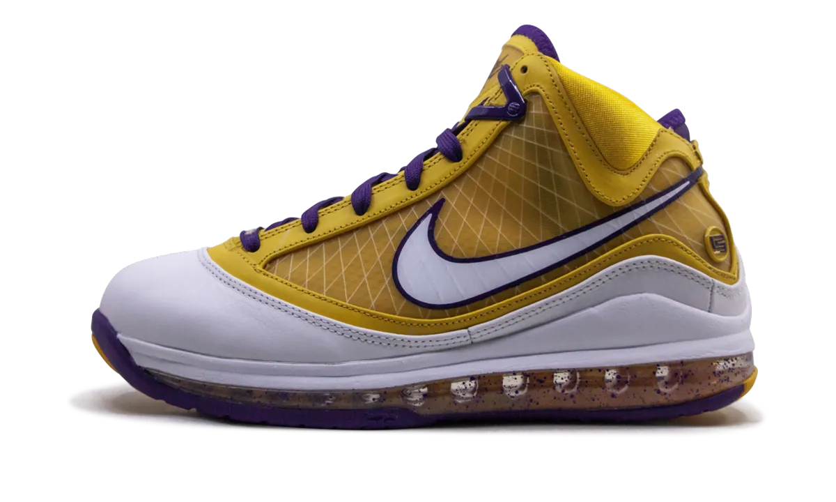 Thermobonded Seam Reinforcement Zero Pain Air Max Lebron 7 "Media Day"