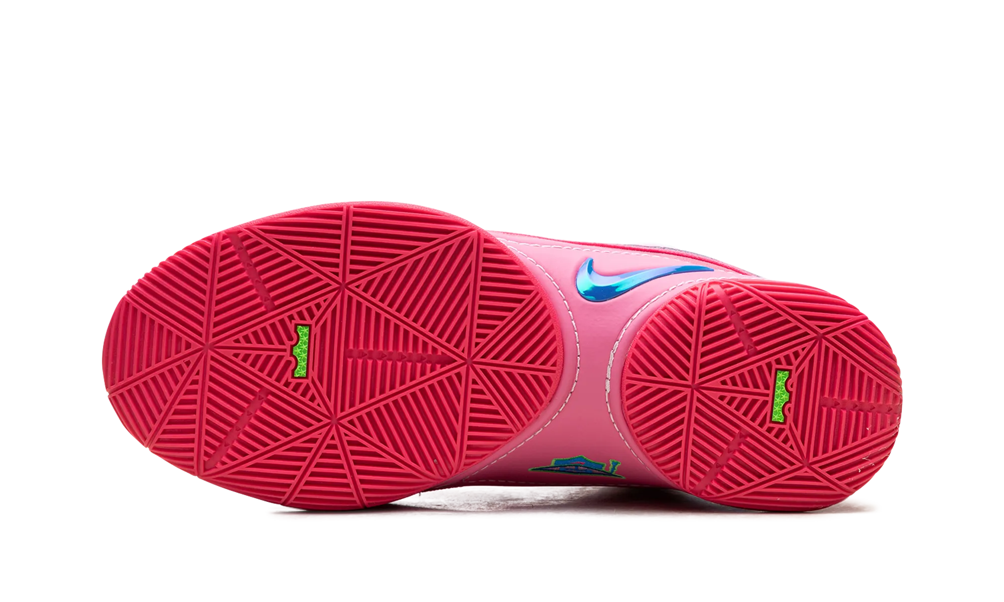 Traction Sole Grip Enhanced Outsole Texture LeBron 22 "I Promise"