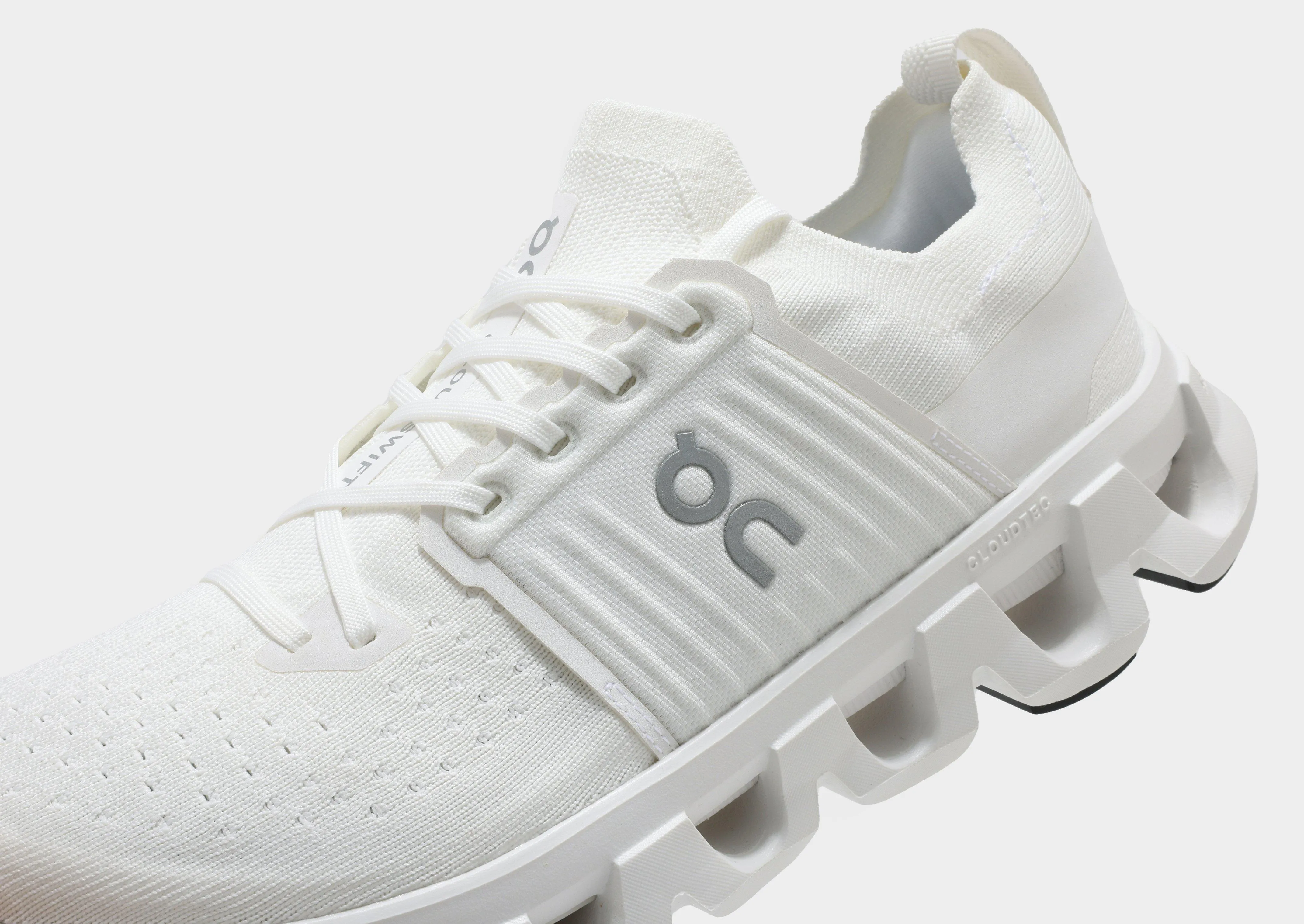 Cloudswift 4 Walking Sneakers Thermoplastic Bonding