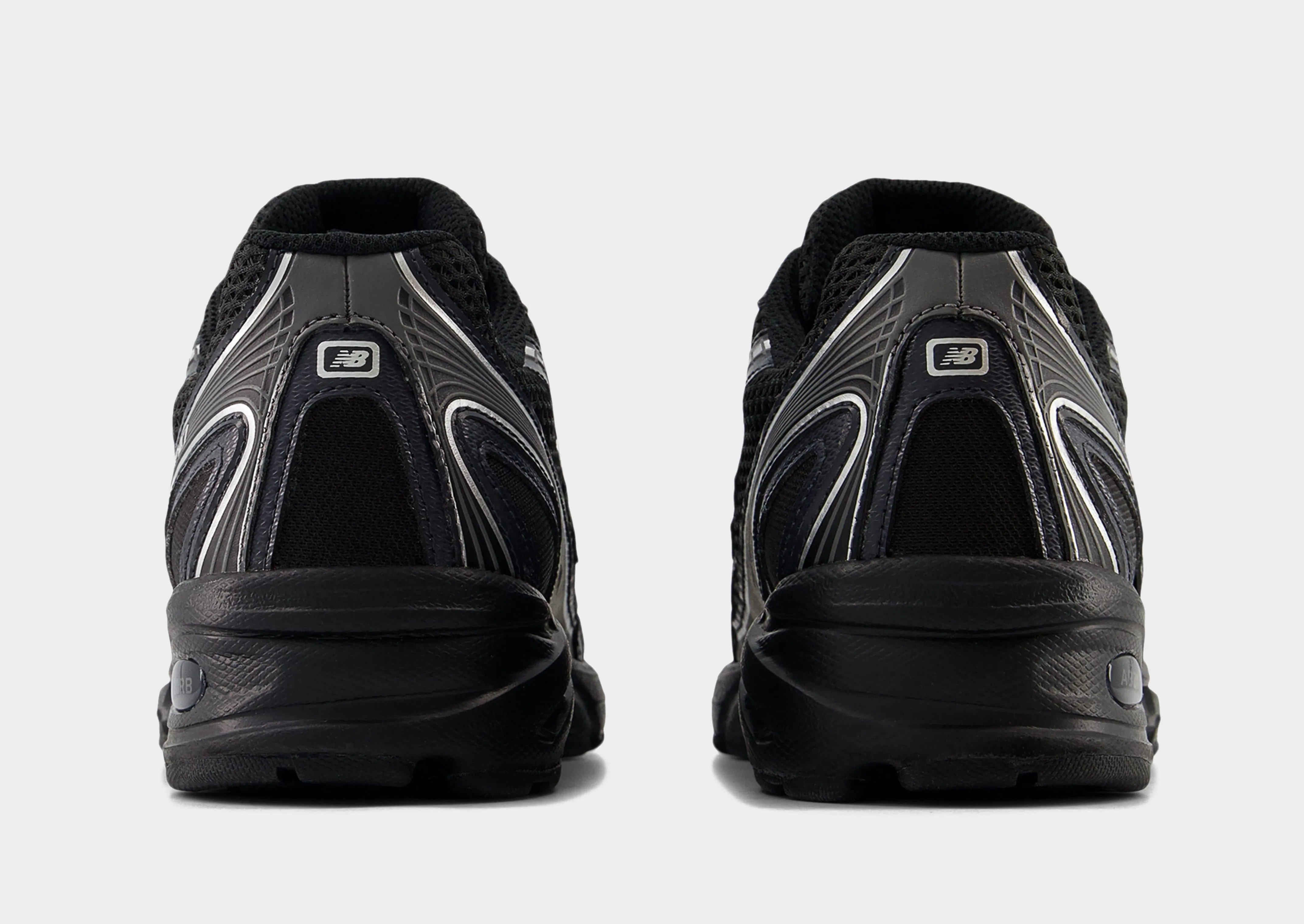 740 Comfort Driven Design Structural Weave Technology