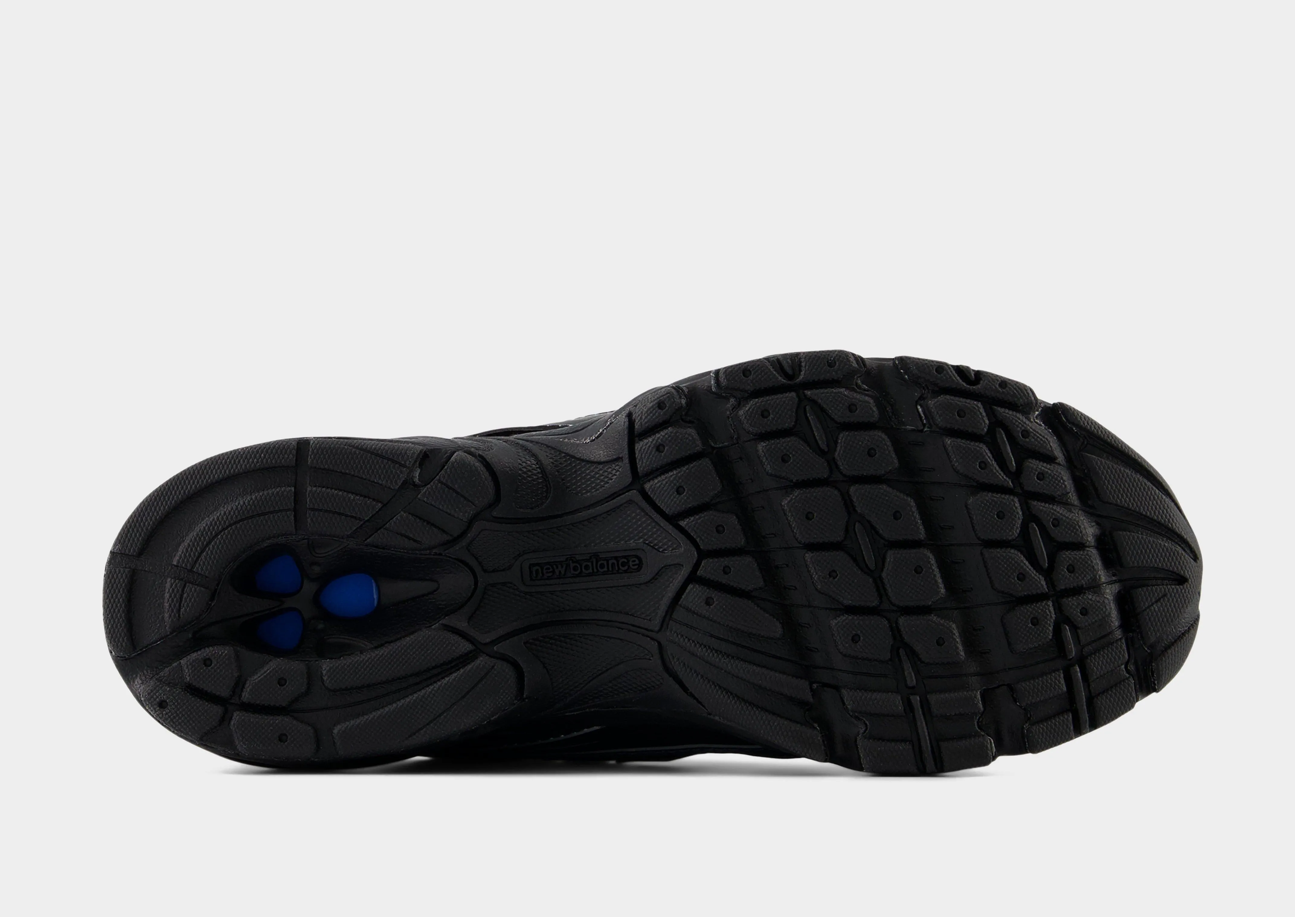 Total Comfort Sneaker Repairs 740