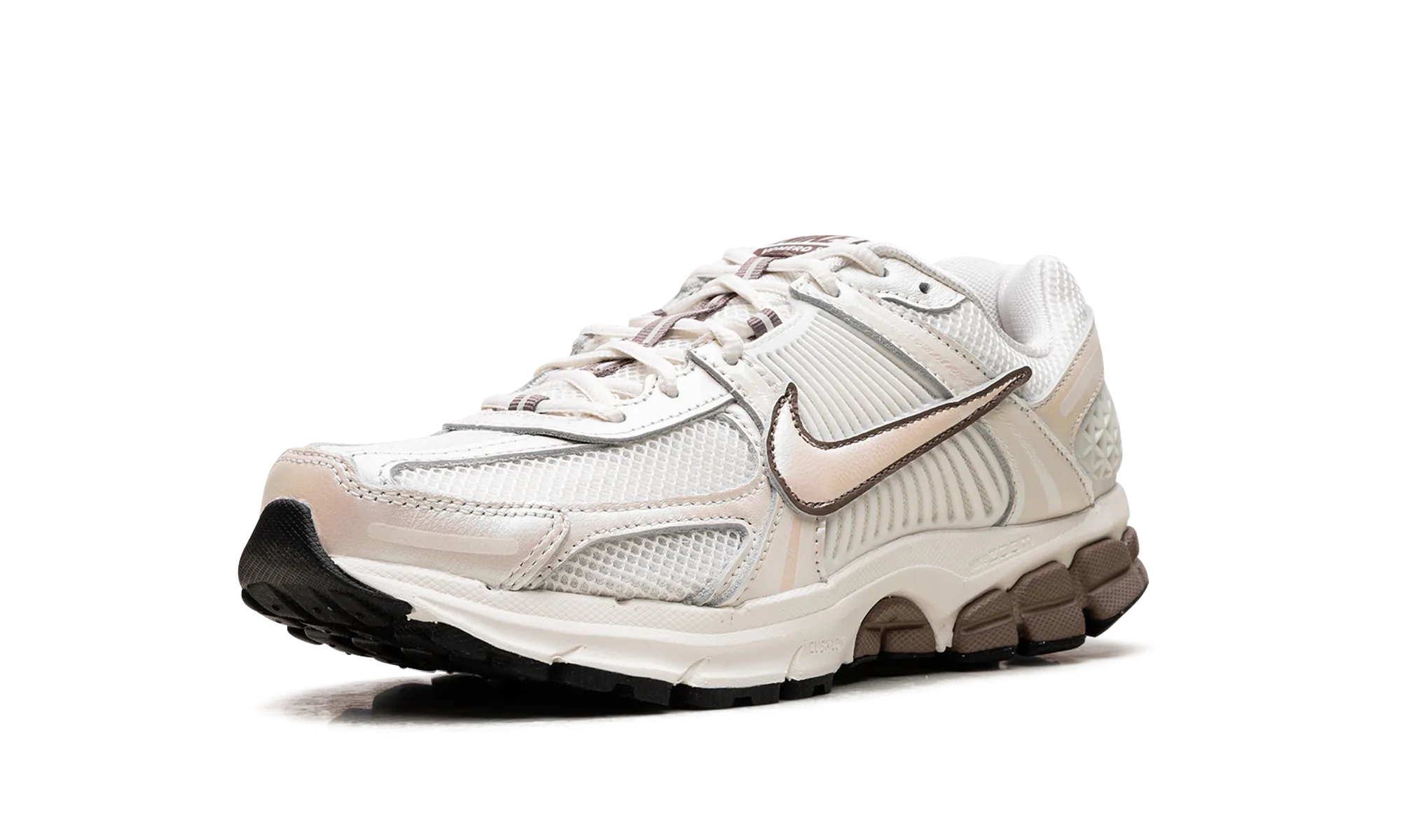 high - visibility shoes chunky - design shoes Air Zoom Vomero 5 WMNS "Sail Mink Brown"