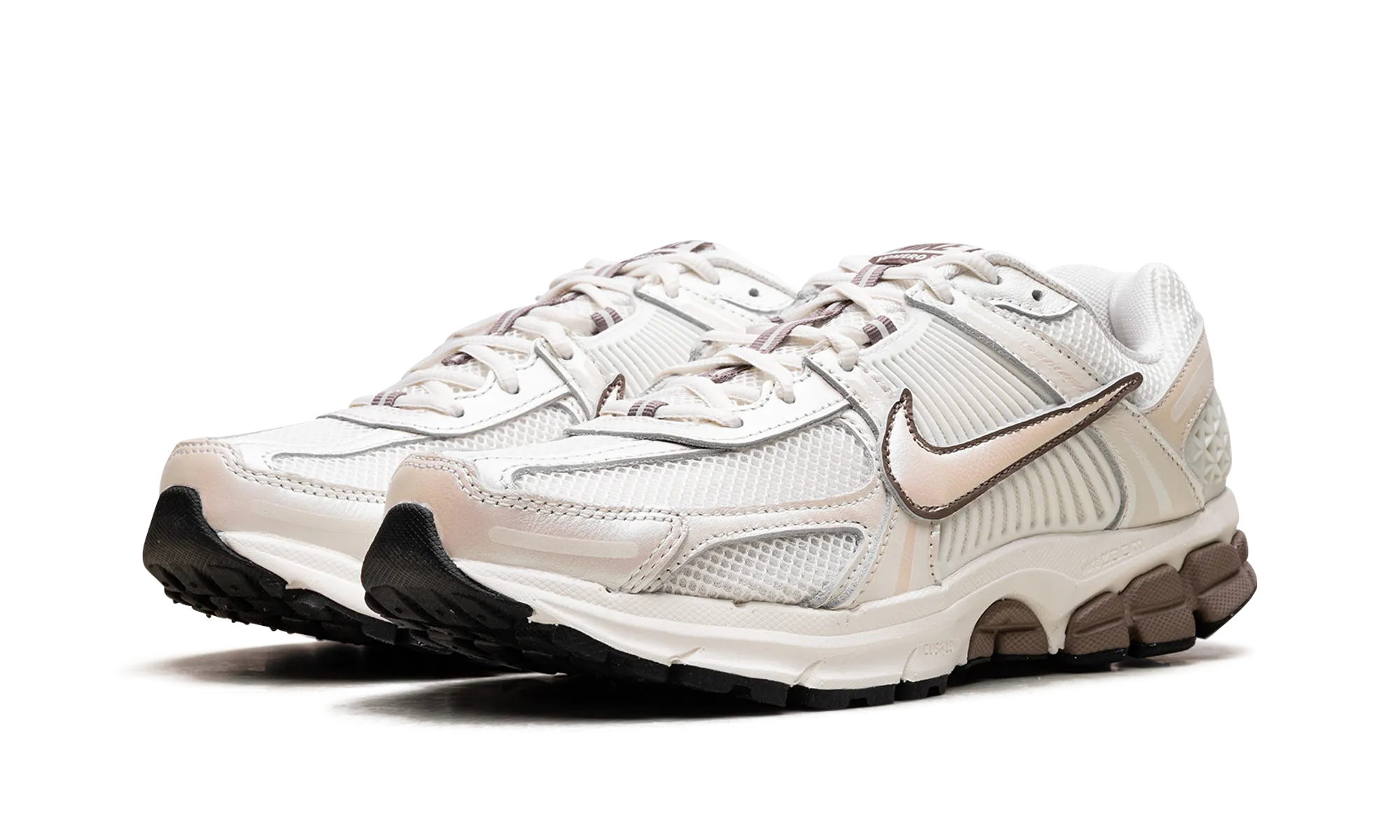 party - themed running option Air Zoom Vomero 5 WMNS "Sail Mink Brown"