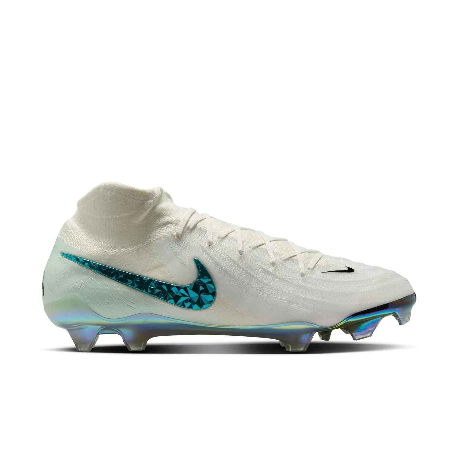 Sharp Turn Nike Phantom Luna II Elite AS Firm Ground Cleats