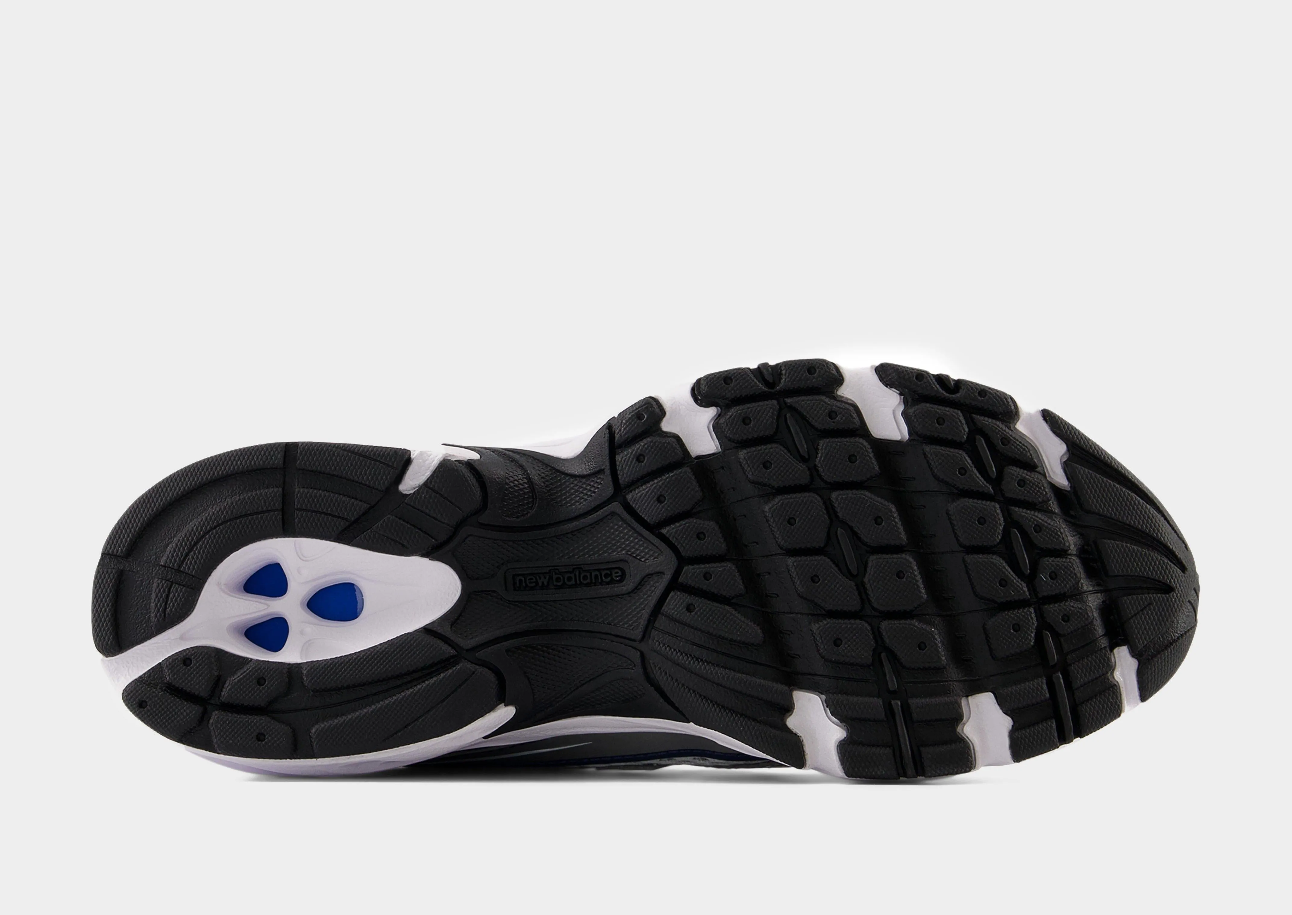 Structured Pace Easy Clean Surface 740