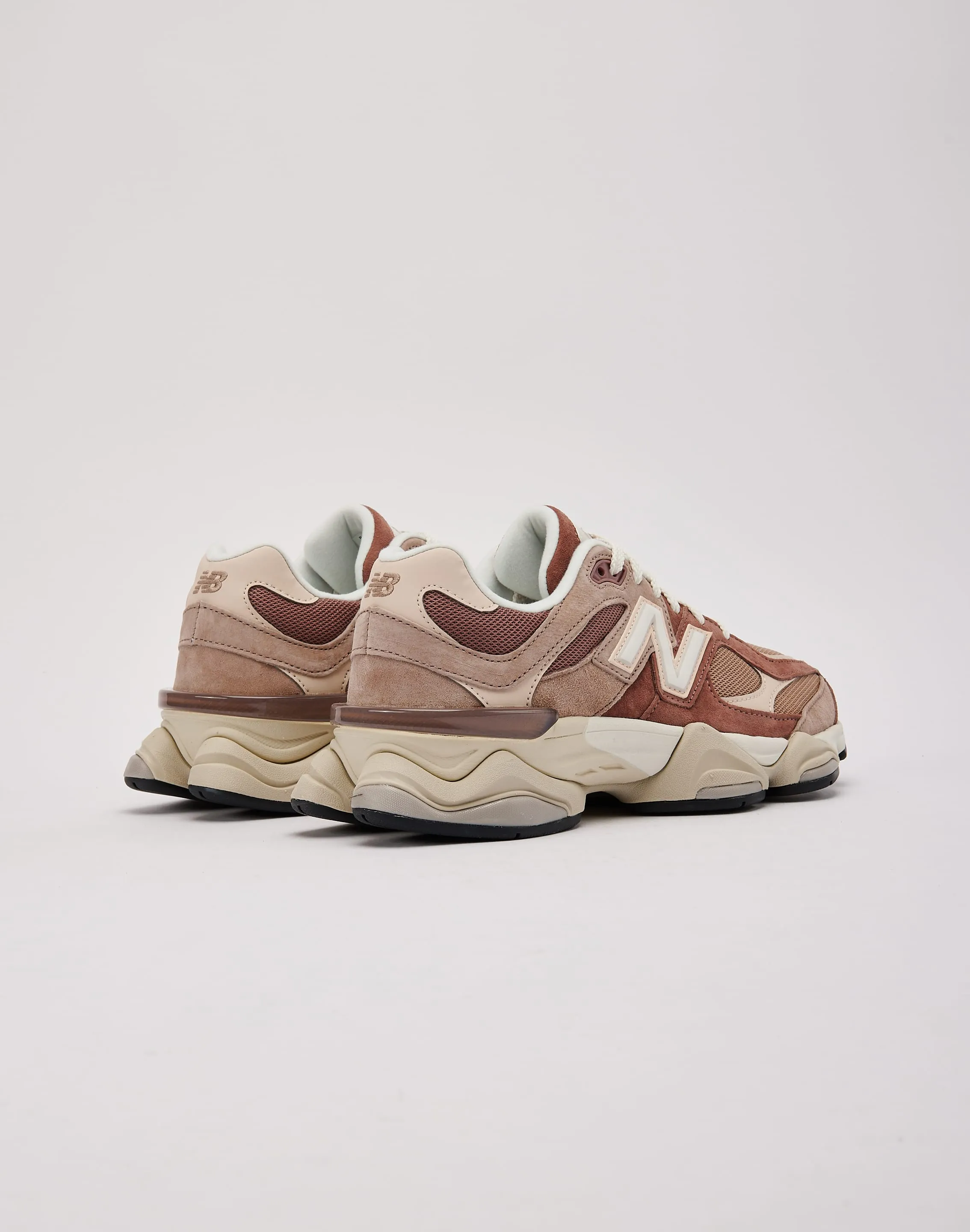 Modern Edge New Balance 9060