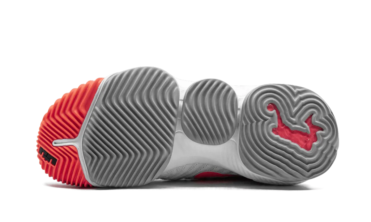 Zero Delay Lightweight Support LeBron 16 "Hot Lava"