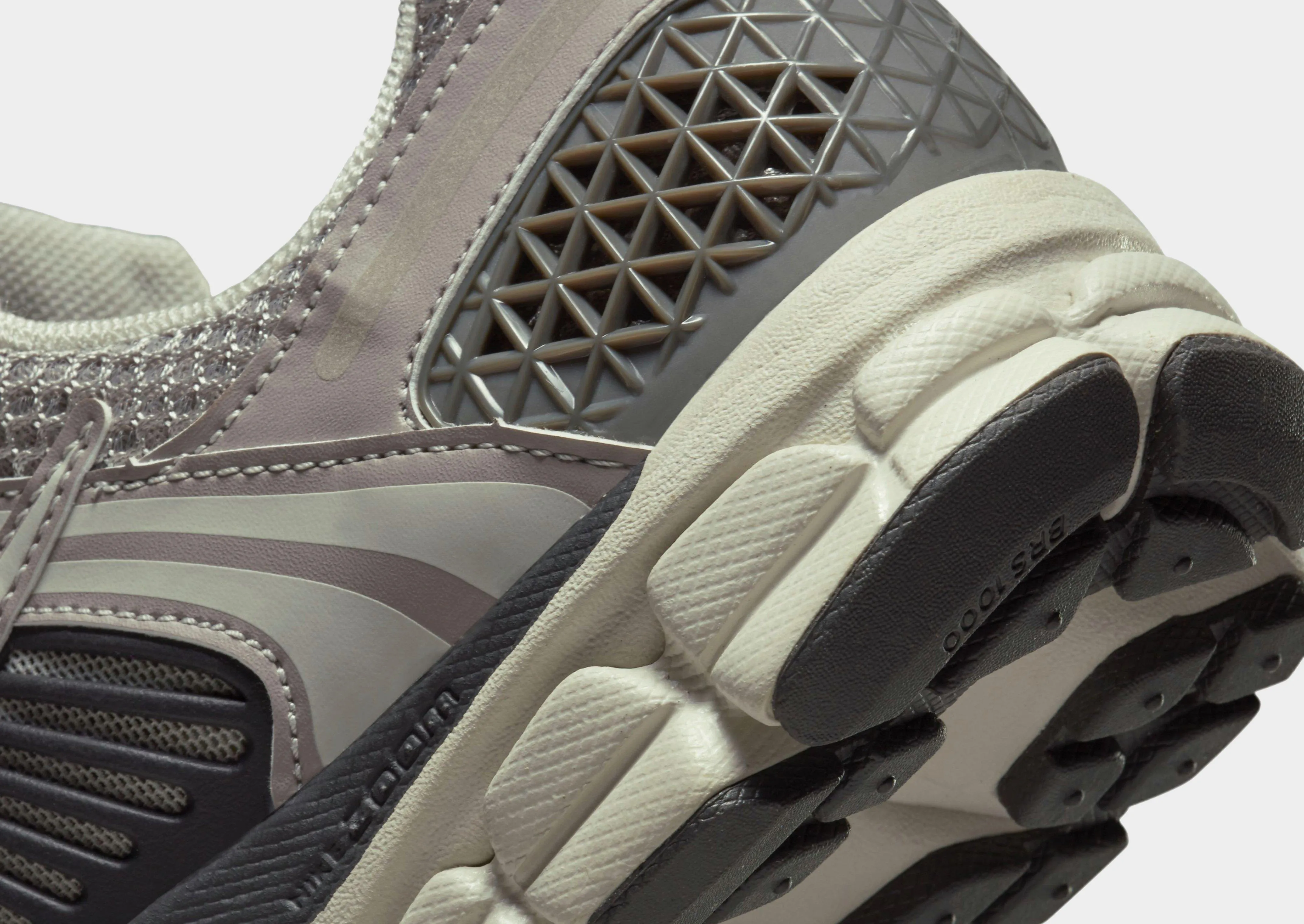 Zoom Vomero 5 Women's Light - weight construction printed - finish - design shoes