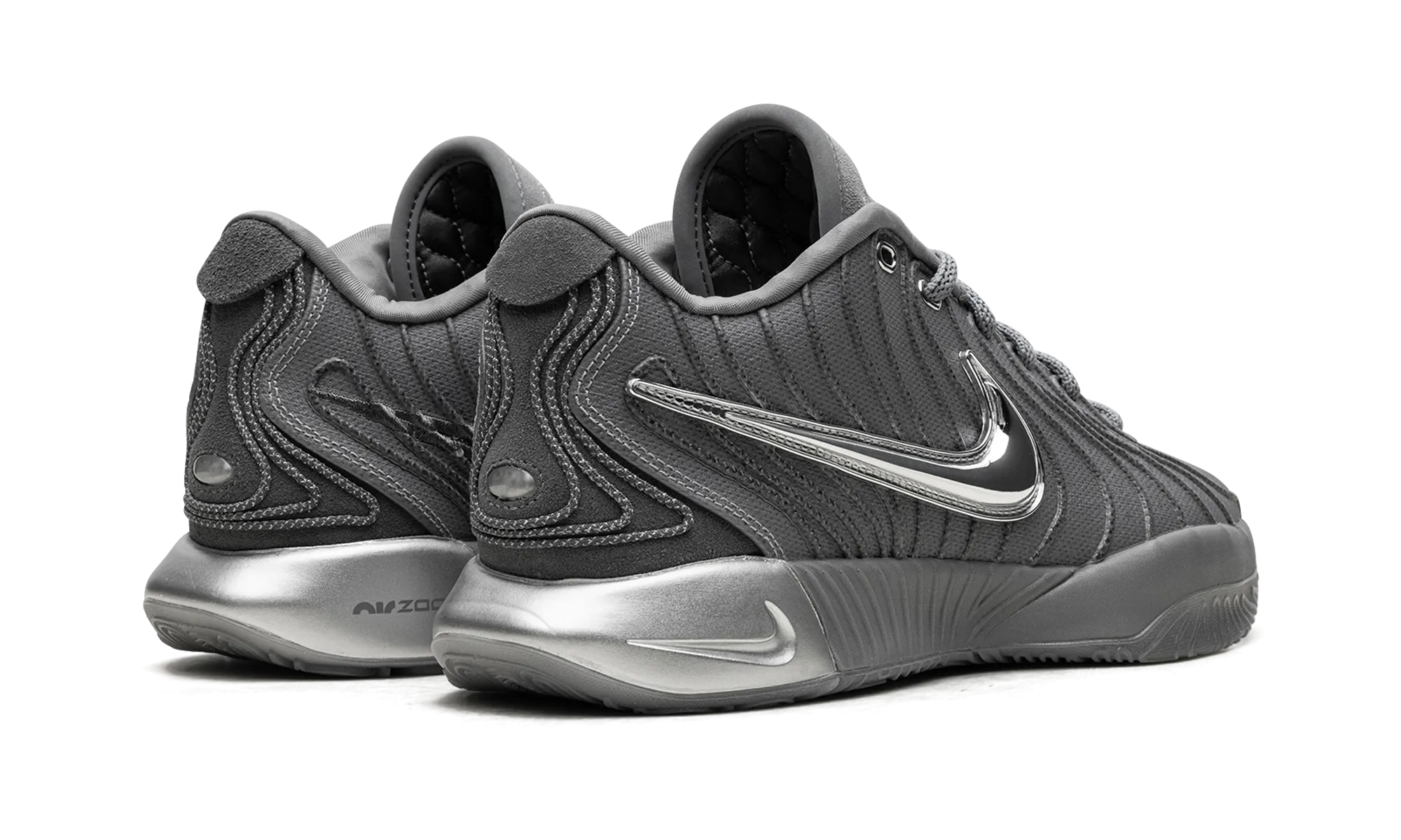 Classic Look Sky Rise LeBron 21 "Cool Grey"