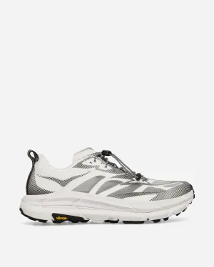 Park Ready Stylish Stripes Stealth/Tech Mafate Speed 4 Lite Sneakers White / Black