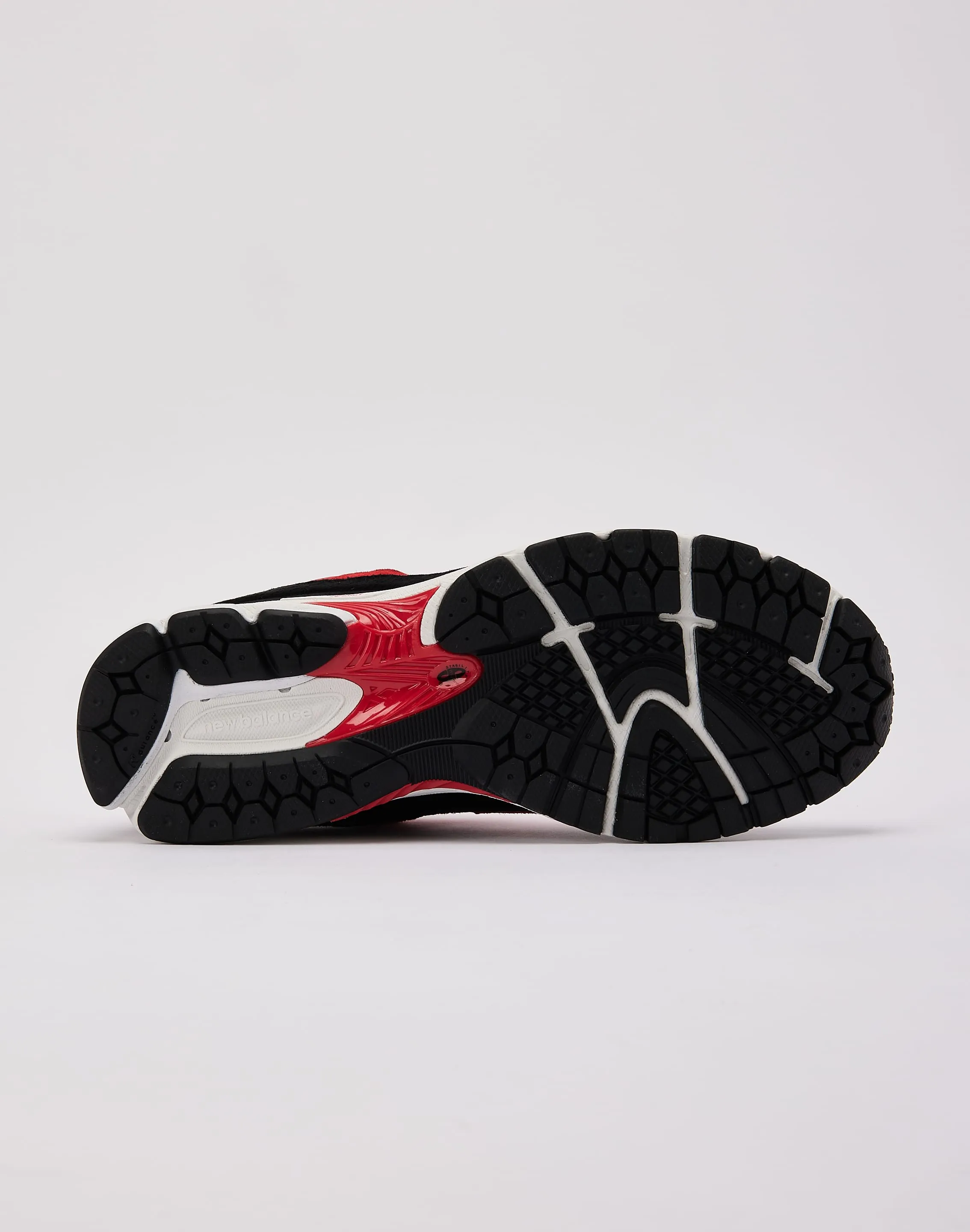 New Balance 2002R Supportive structure Club Edge