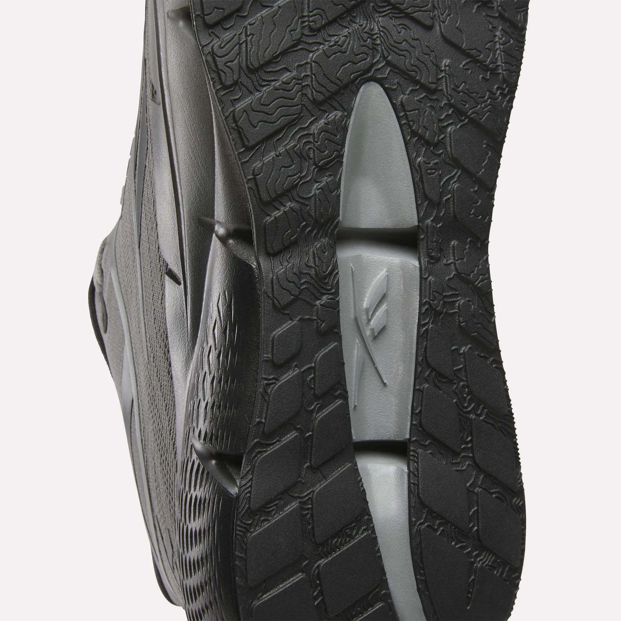 anti - twist shoes Men's Zignition Running Shoes