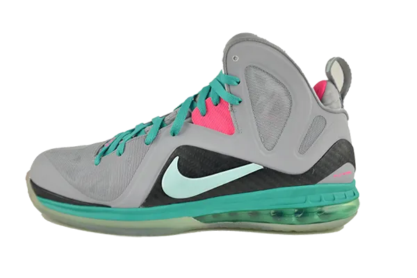 Defensive Shoes Bold Look Nike LeBron 9 P.S. Elite "South Beach"