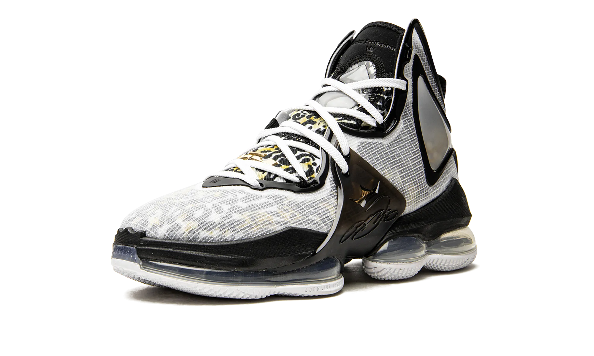 LeBron 19 "Royalty" Hexagonal Traction Nodes