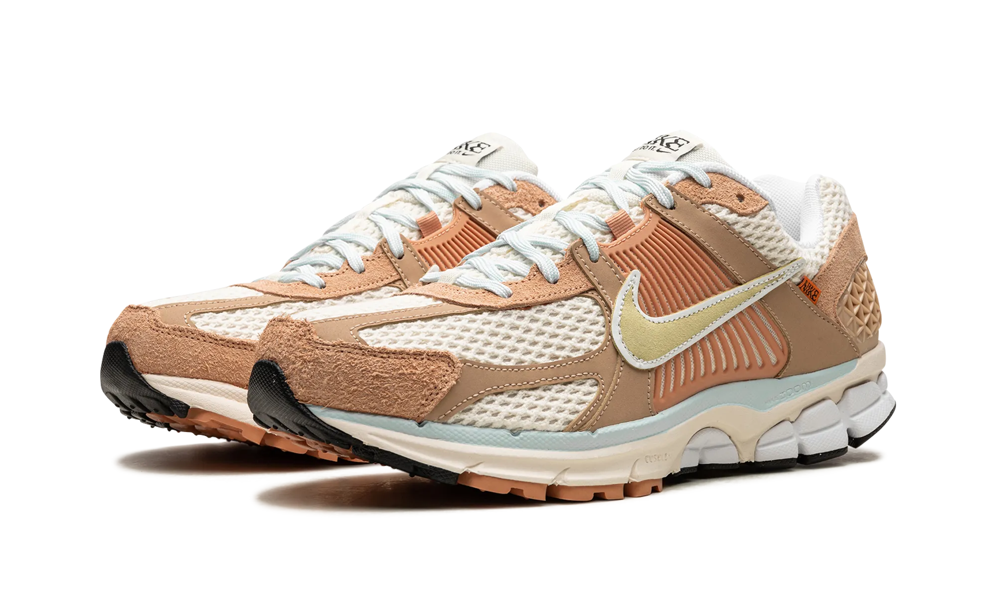 Zoom Vomero 5 "Have a Nike Day" Minimal Look