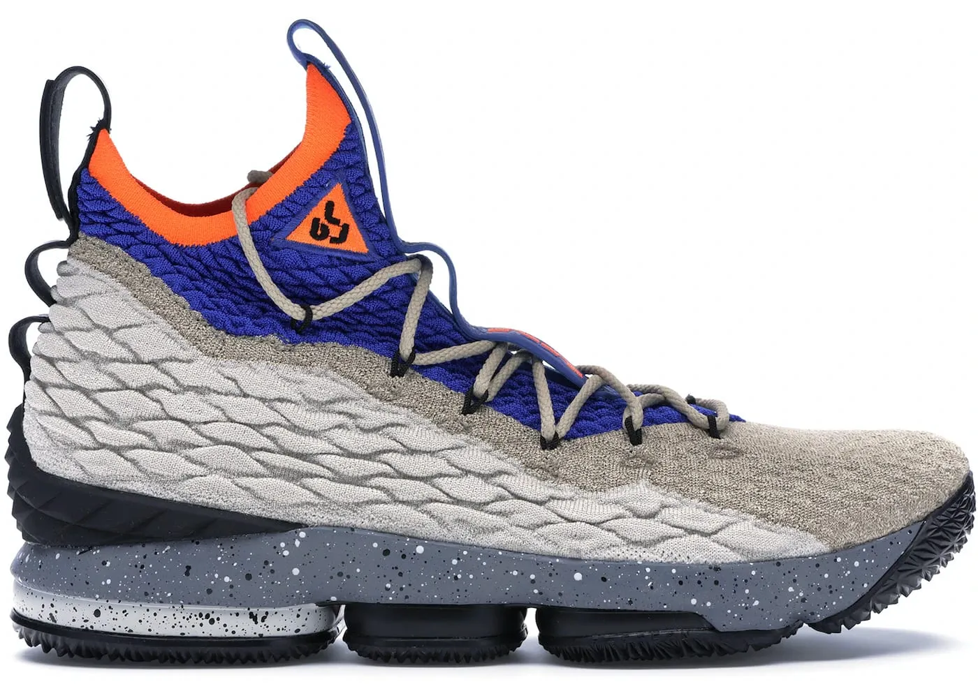 Nike LeBron 15 Mowabb Compression Molded Responsiveness
